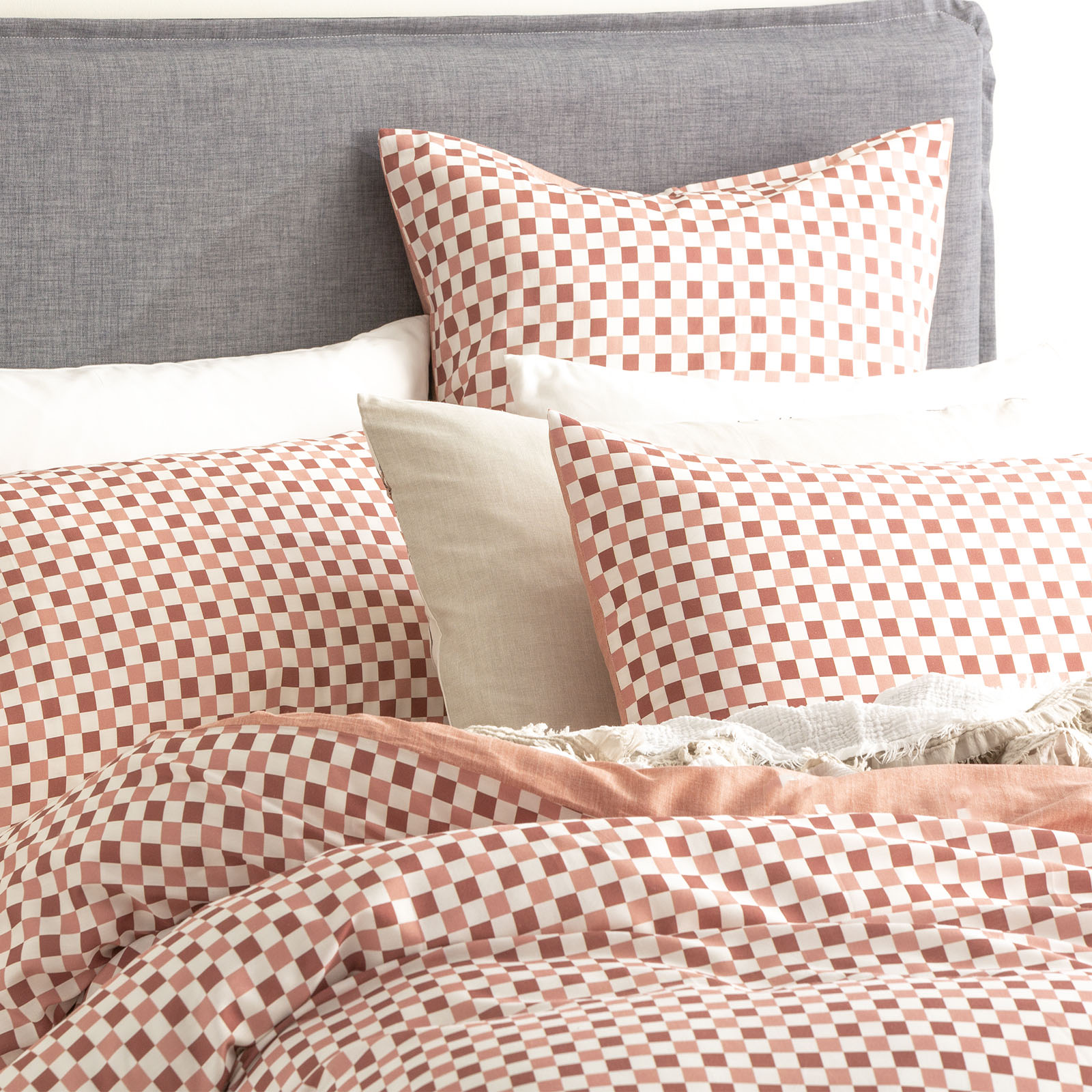 V107-SH324465-196693-00 300 TC Chessboard Cotton Reversible Cedar Quilt Cover Sets by Renee Taylor King - Image 1