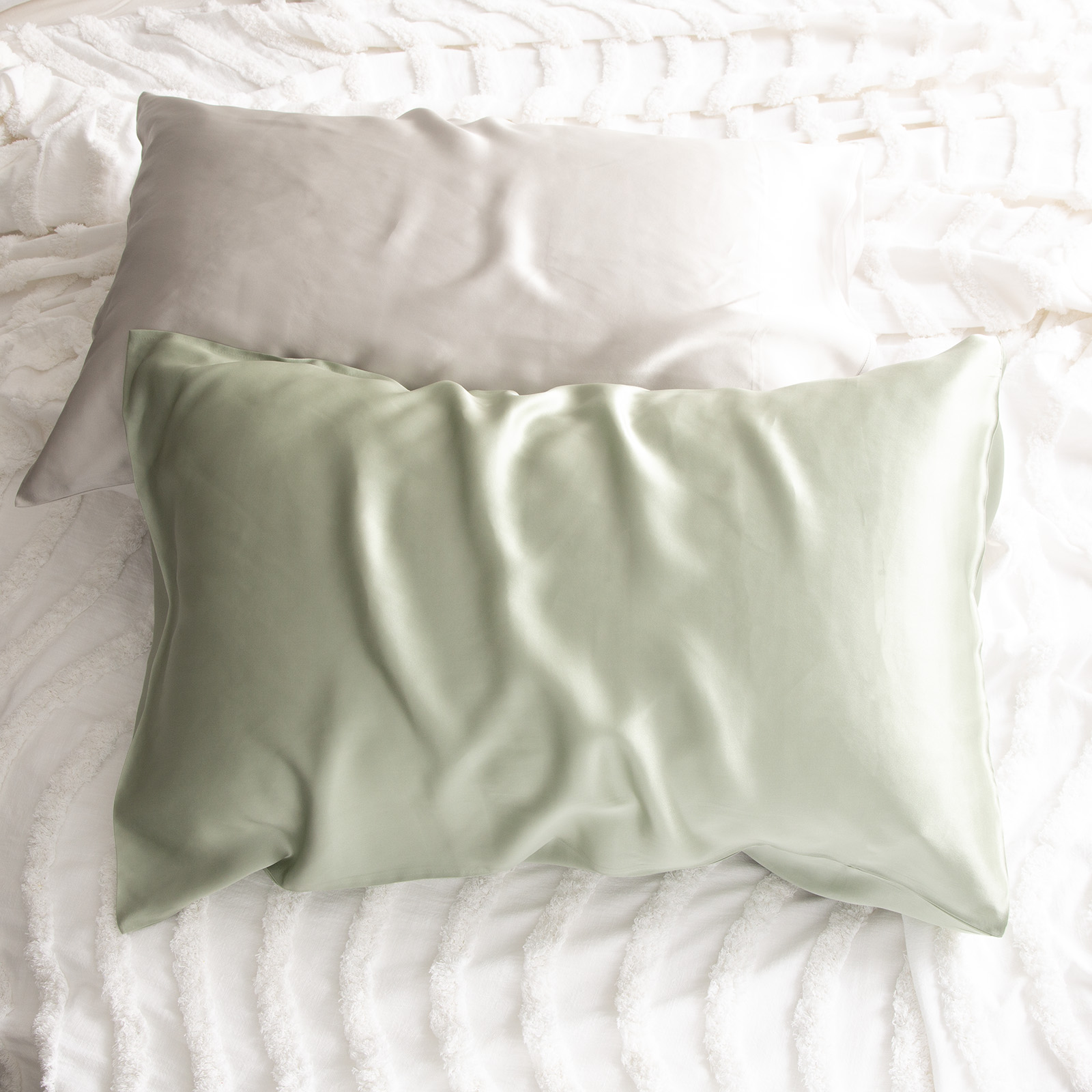 V107-SH326515-196945-00 100% Mulberry Silk Sage Standard Pillowcase by Renee Taylor - Image 1