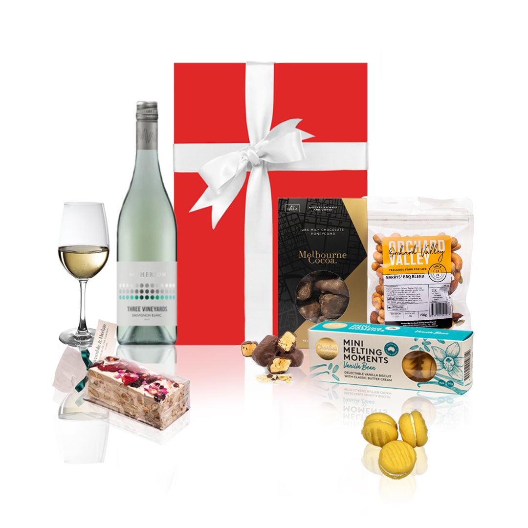 V232-PGHR0018_white-wine-gourmet-sweets-hamper-4607971_00 White Wine & Gourmet Sweets Hamper - Image 1
