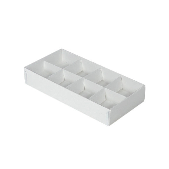 V382-100CHOC8BAY-144357-00 100 Pack of White Card Chocolate Sweet Soap Product Retail Gift Box - 8 bay 3cm Compartments - Clear Slide On Lid - 16x8x3cm - Image 1