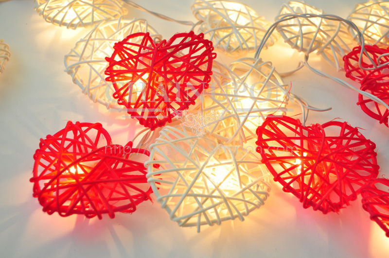 V382-REDWHHRTRATTBATT20-202504291106-00 20 Red and White 3D Hollowed Rattan Heart-Shaped 3M String Fairy Lights, Battery (AA) Indoor & Outdoor Decorations Wedding Valentines Romantic Room Table Lighting - Image 1