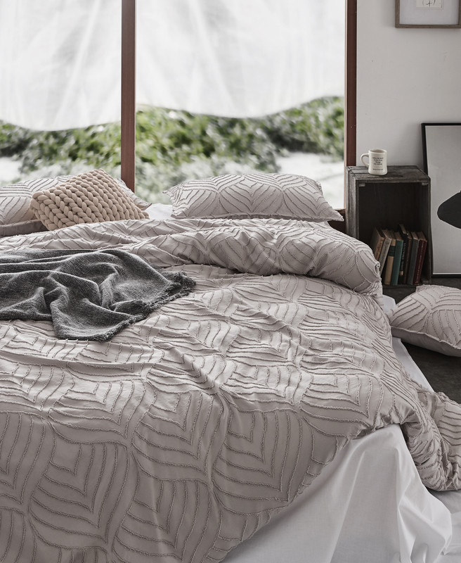 V439-AQSTUFBGCP-202507071219-00 100% Premium Tufted Microfibre Quilt Cover Set - Ultra-Soft, Durable Embroidery Bedding Comforter Set - Machine Washable & Zipper Closure - Beige - Single - Image 1