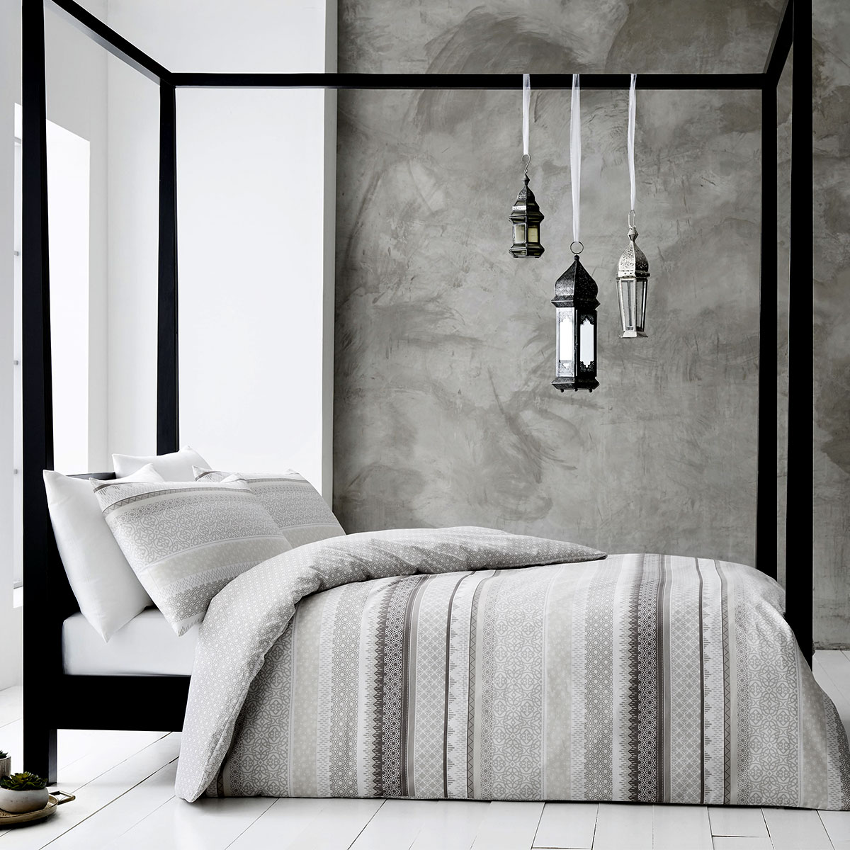 V442-ATX-QUILTCS-GABRIELLE-NATURAL-KI-79320-00 Gabrielle Natural Quilt Cover Set King - Image 1