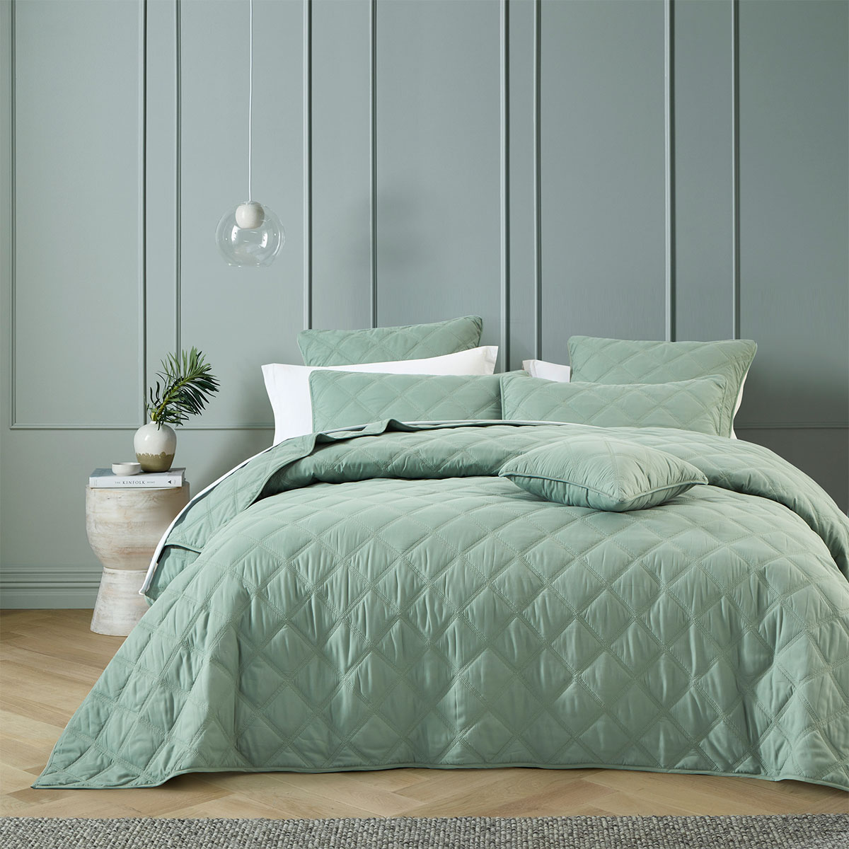 V442-BCA-COVERLETS-BARCLAY-OLIVE-KI-202978-00 Bianca Barclay Olive Coverlet Set Queen/King - Image 1
