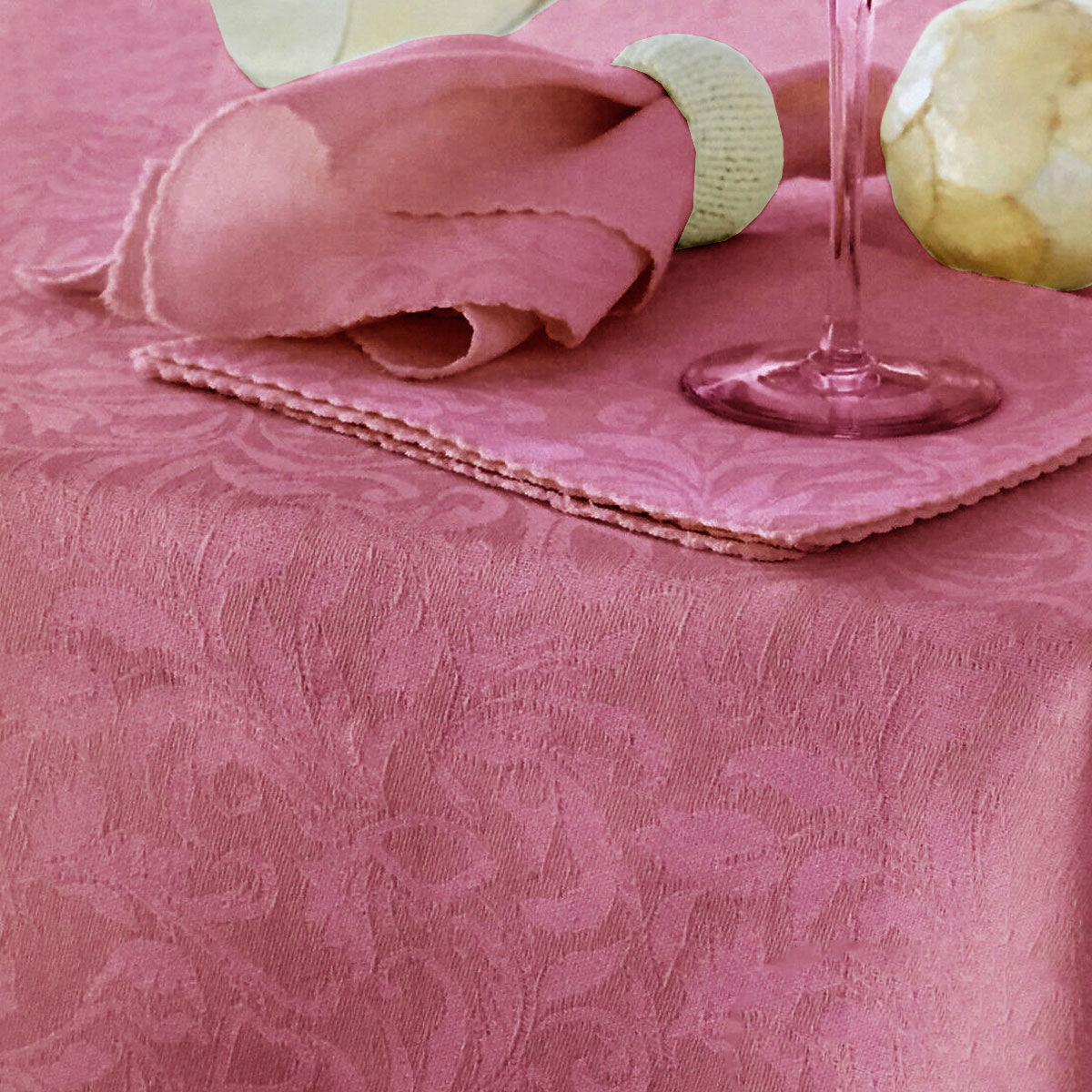 V442-GNA-TABLEC-DAMASK-260OB-MAUVEGLOW-143817-00 Damask Embossed Tablecloth 160 x 260 cm Mauveglow - Image 1