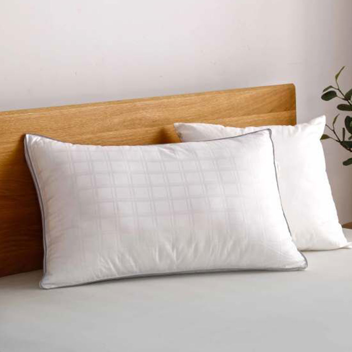 V442-HIN-PILLOW-DELUXEHOTELSOFT-WHITE-ST-83420-00 Accessorize Deluxe Hotel Standard Pillow Soft 45 x 70 cm - Image 1