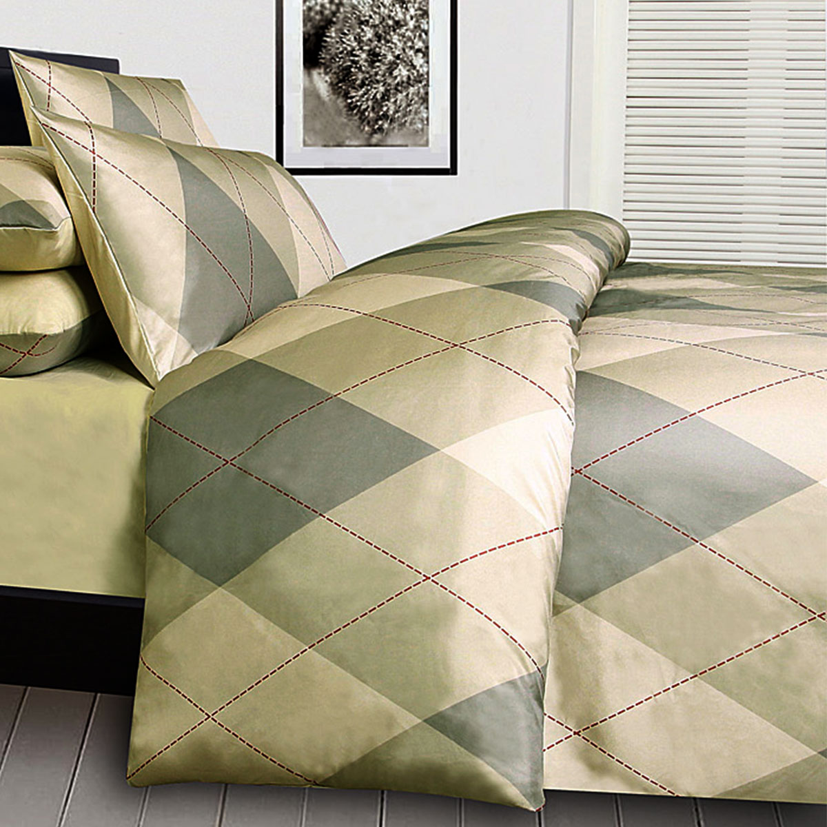V442-HIN-QUILTCS-ARGYLES-BEIGE-SB-167613-00 Big Sleep Argyles Beige Quilt Cover Set Single - Image 1