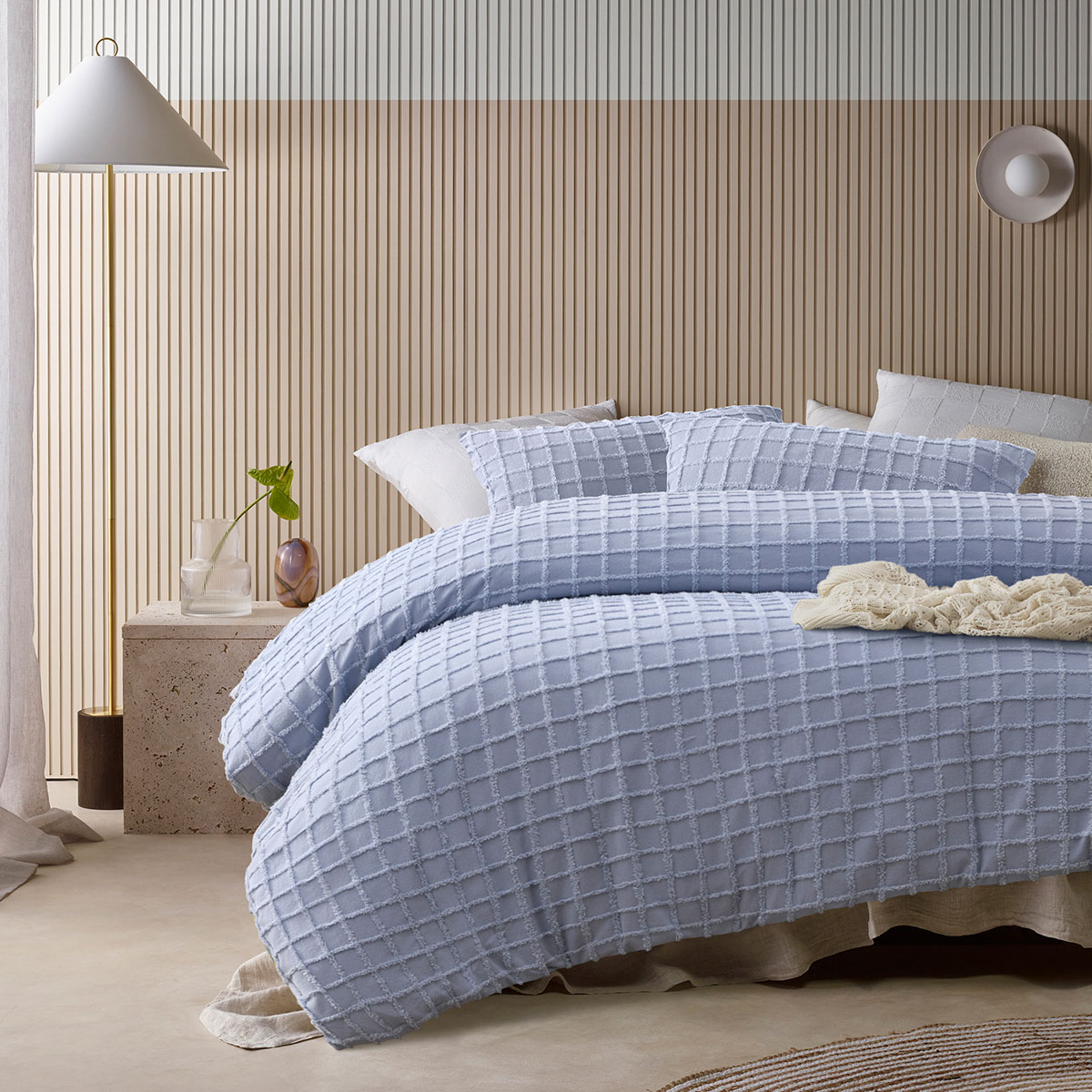 V442-HIN-QUILTCS-PARQUET-SNOOZEBLUE-DS-195466-00 Vintage Design Homewares Parquet Snooze Blue Polyester Cotton Quilt Cover Set Double - Image 1