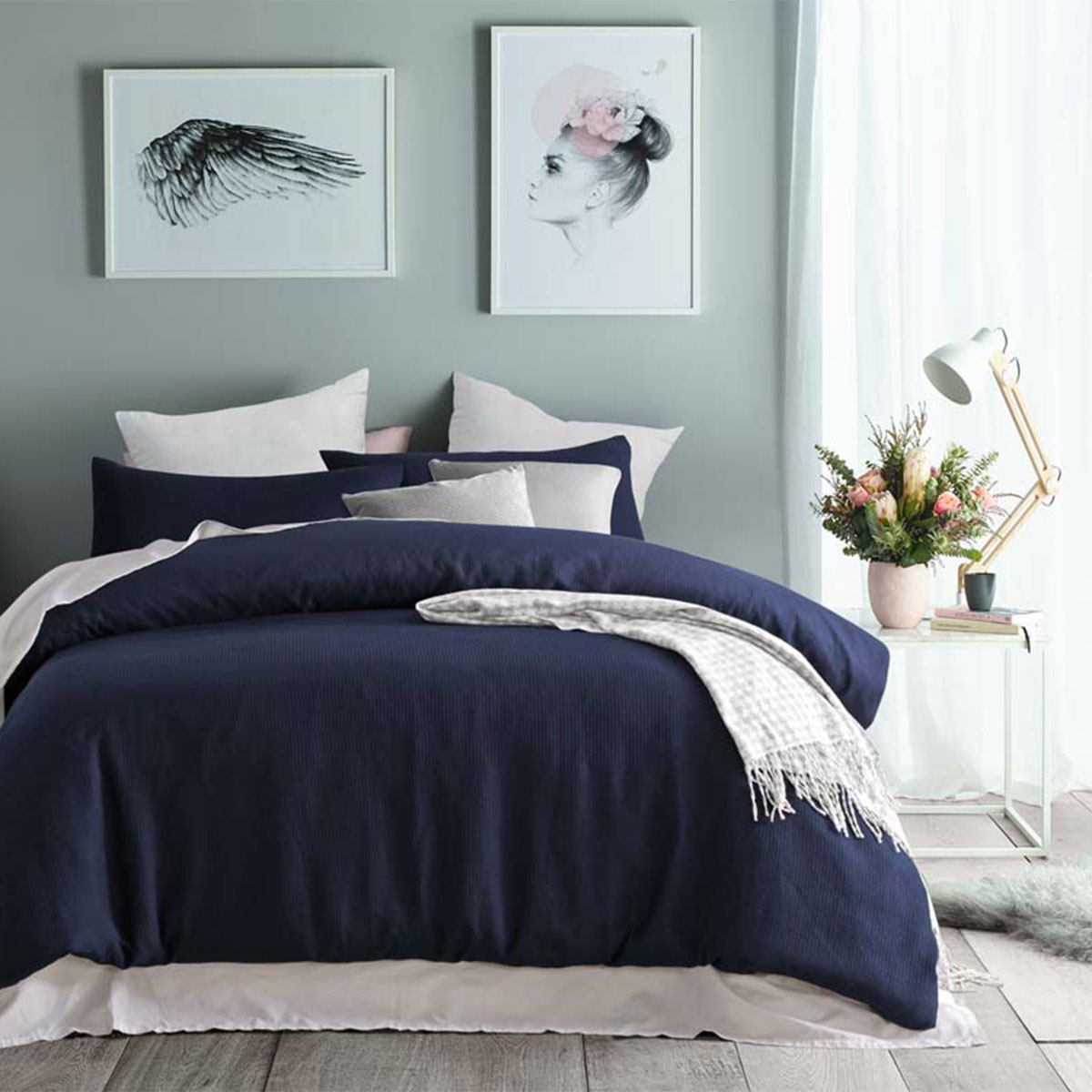 V442-HIN-QUILTCS-POLYWAFFLE-NAVY-KI-154806-00 Accessorize Navy Waffle Polyester Quilt Cover Set King - Image 1