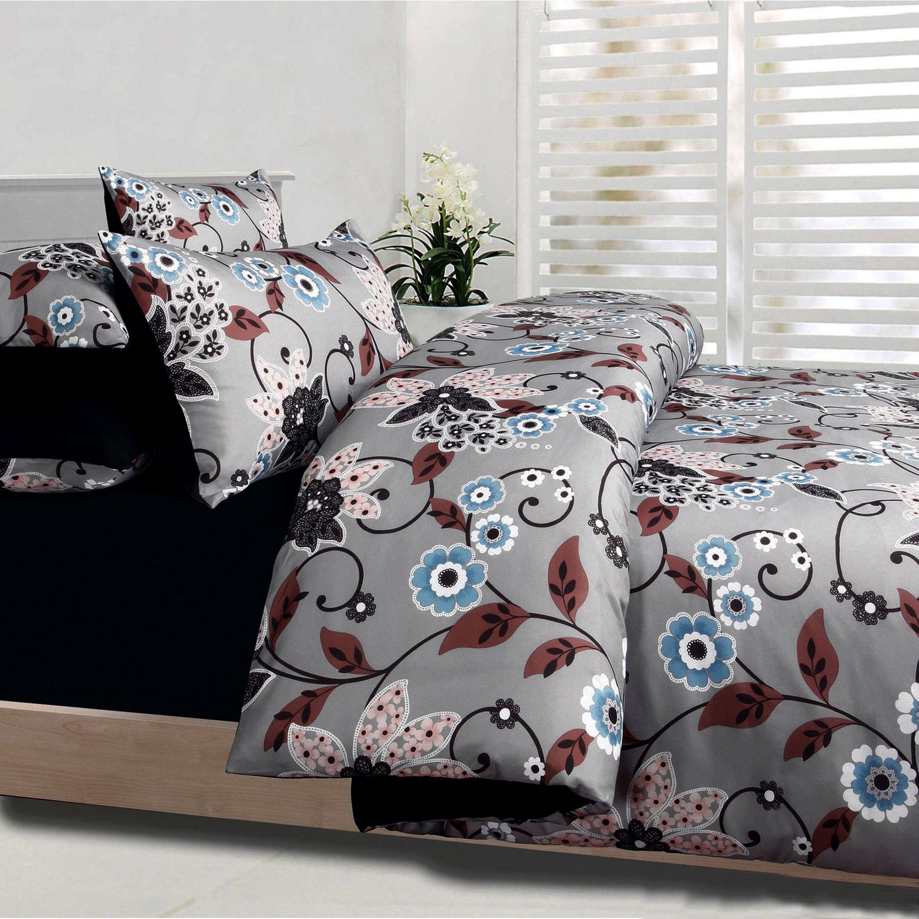 V442-HIN-QUILTCS-STAFFORD-GREY-DS-204259-00 Big Sleep Stafford Quilt Cover Set Double - Image 1