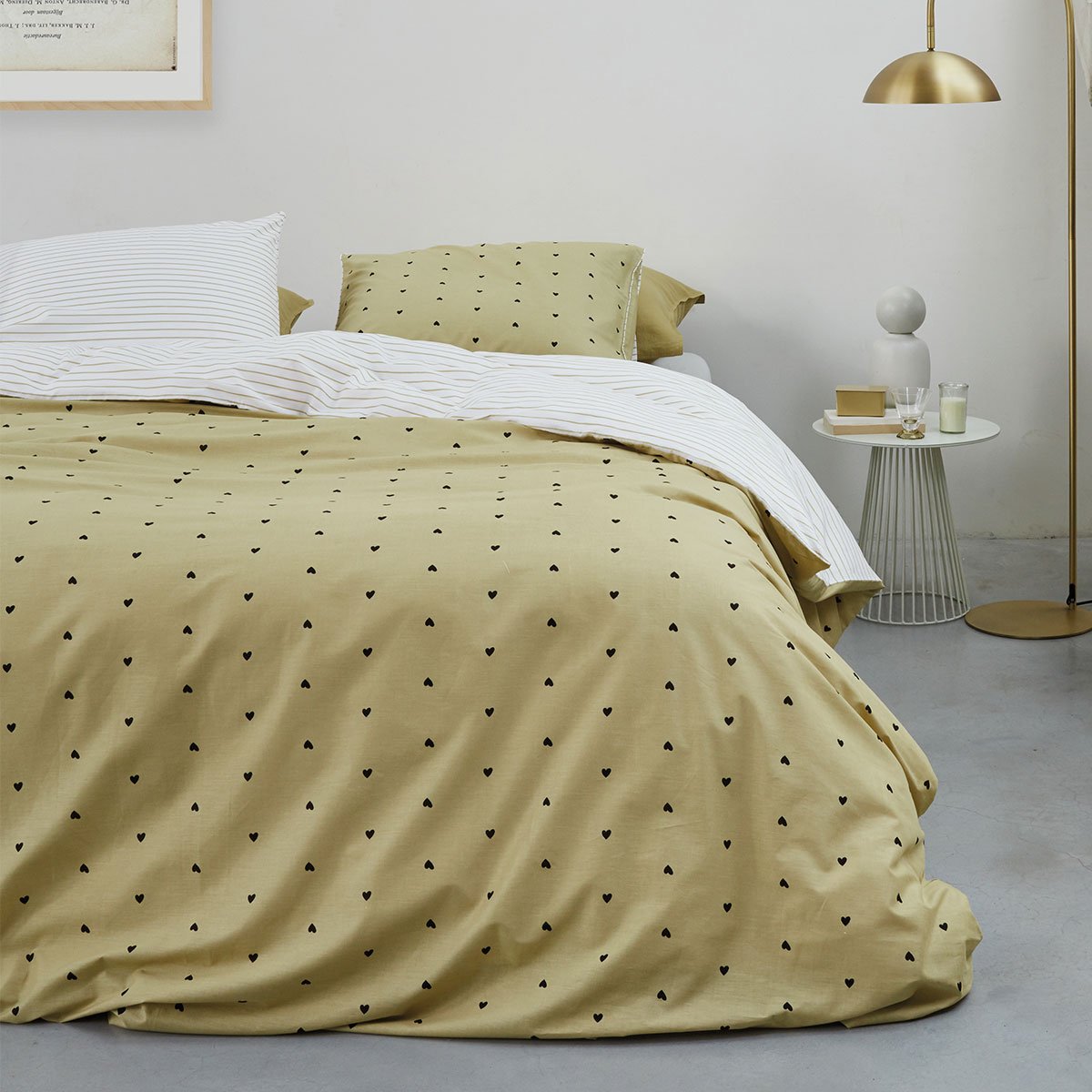 V442-HIN-QUILTCS-STRIPEDHEARTS-YELLOW-KI-82899-00 VTWonen Striped Hearts Yellow Cotton Quilt Cover Set King - Image 1