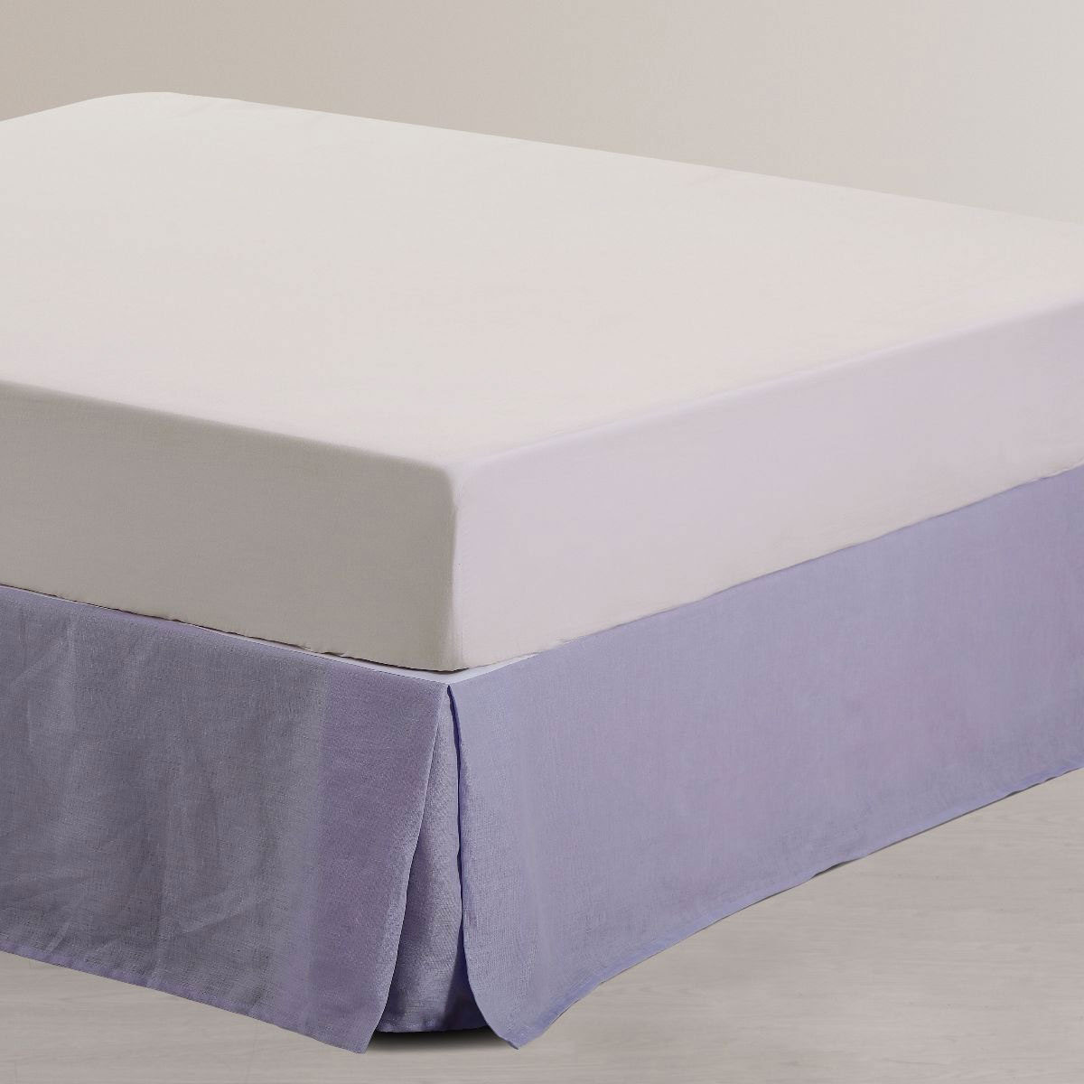 V442-HIN-VALANCE-FRENCHLINEN-LILAC-QS-83764-00 Vintage Design Homewares Lilac French Linen Valance Queen - Image 1