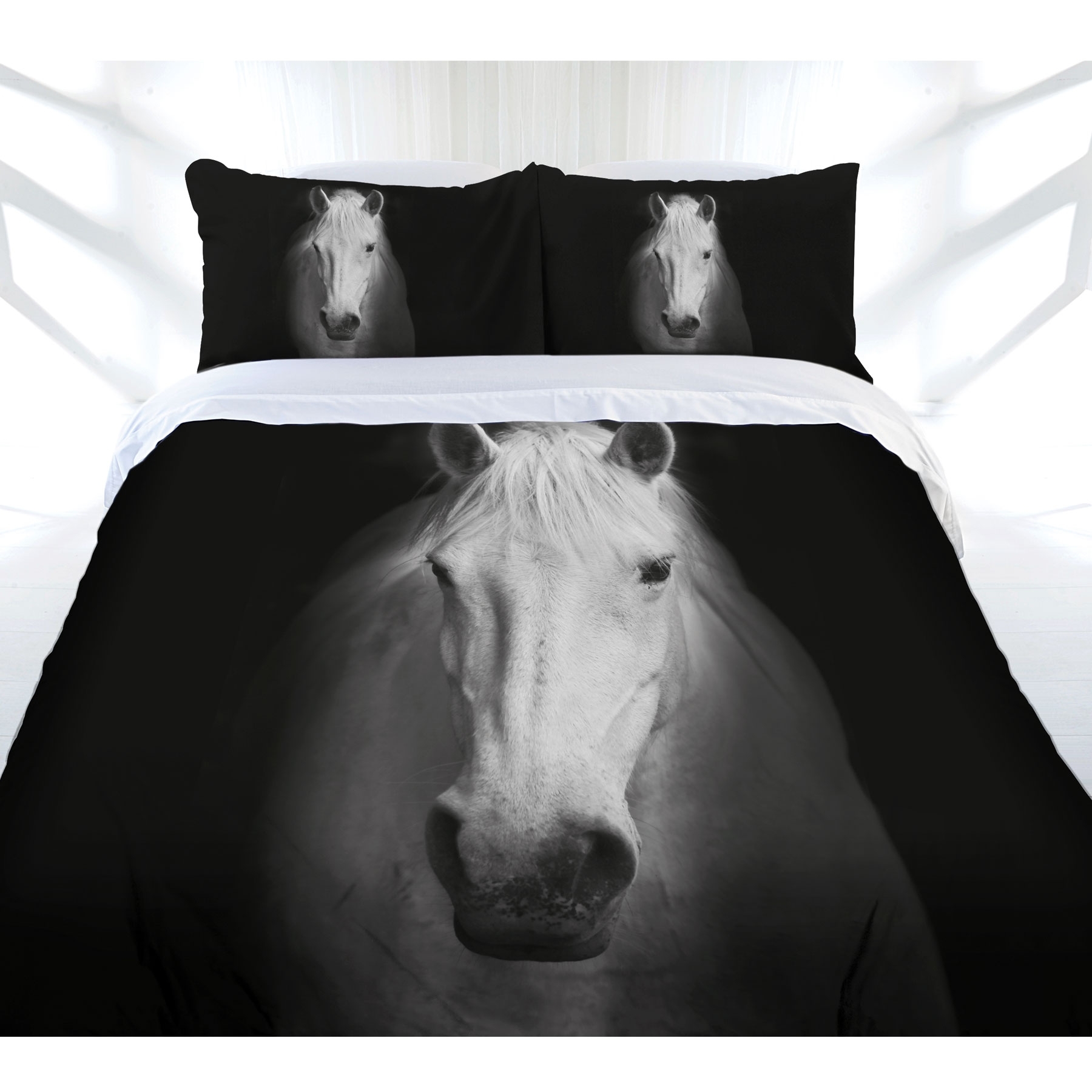 V442-LDE-QUILTCS-MIDNIGHTHORSE-BLACK-QS-77851-00 Just Home Midnight Horse Quilt Cover Set Queen - Image 1