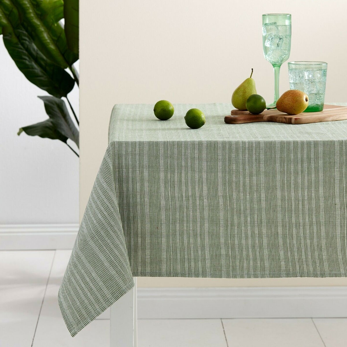 V442-LDE-TABLEC-ECO300CM-GREEN-RE-77711-00 Ladelle Green Eco Cotton Rich Tablecloth 150 x 300 cm - Image 1