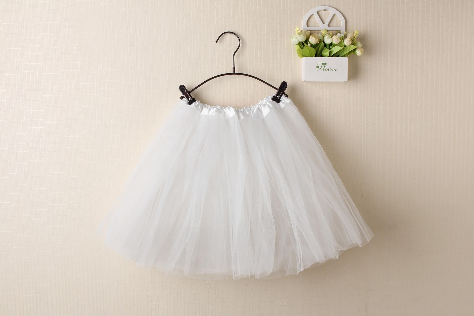 V474-211433-103724-00 New Adults Tulle Tutu Skirt Dressup Party Costume Ballet Womens Girls Dance Wear, White Colour, Adults - Image 1