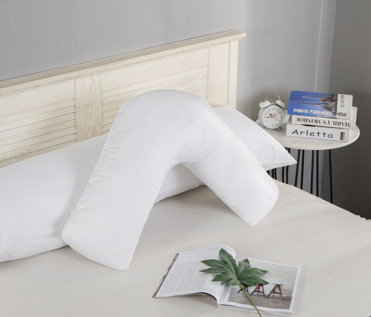 V493-VP-01-88623-00 1000TC Premium Ultra Soft V SHAPE Pillowcase - White - Image 1
