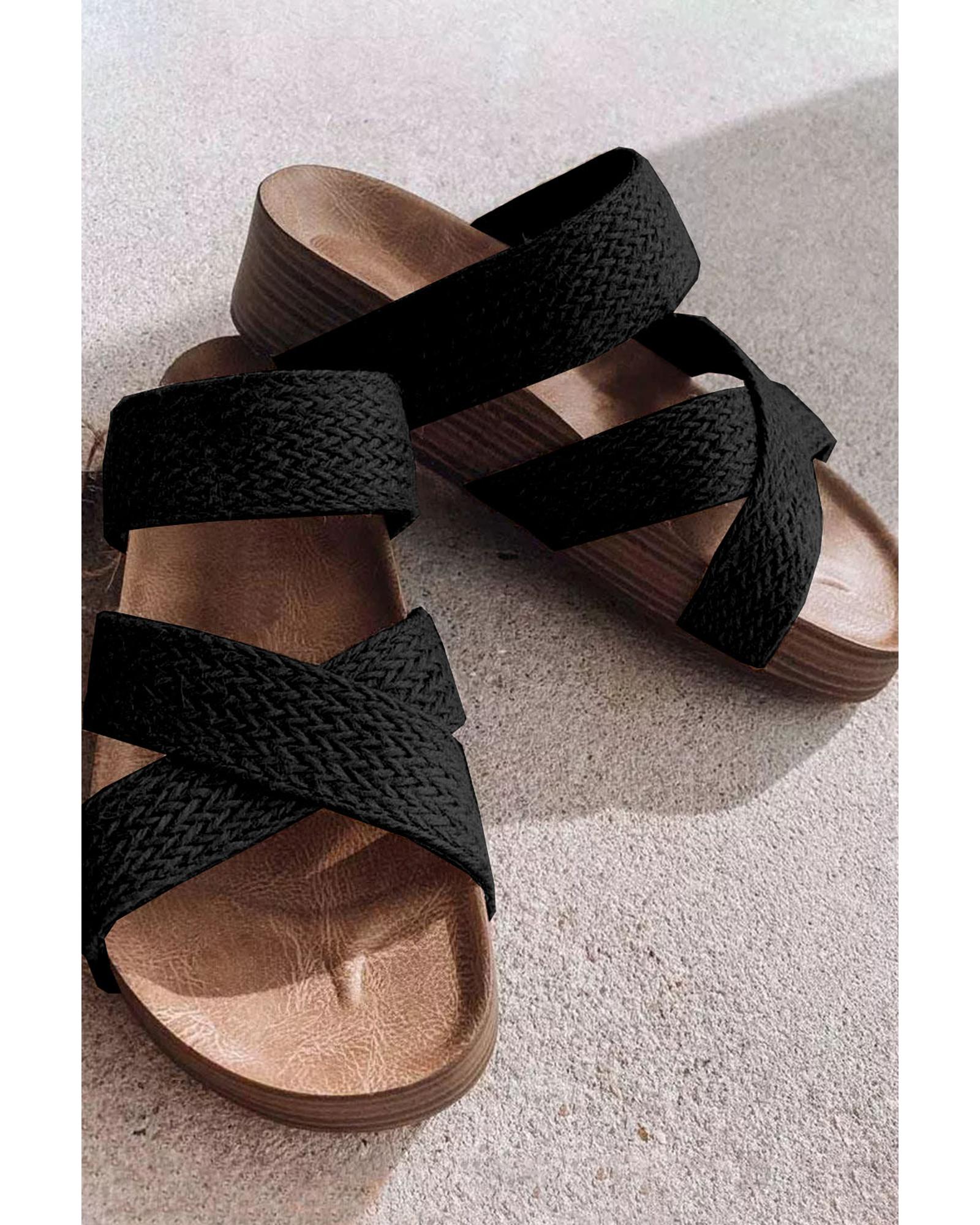 V539-AZEXBH022426-2-38-202508271825-00 Black Woven Cross Criss Hollowed Slip-On Slippers - 38 EU - Image 1