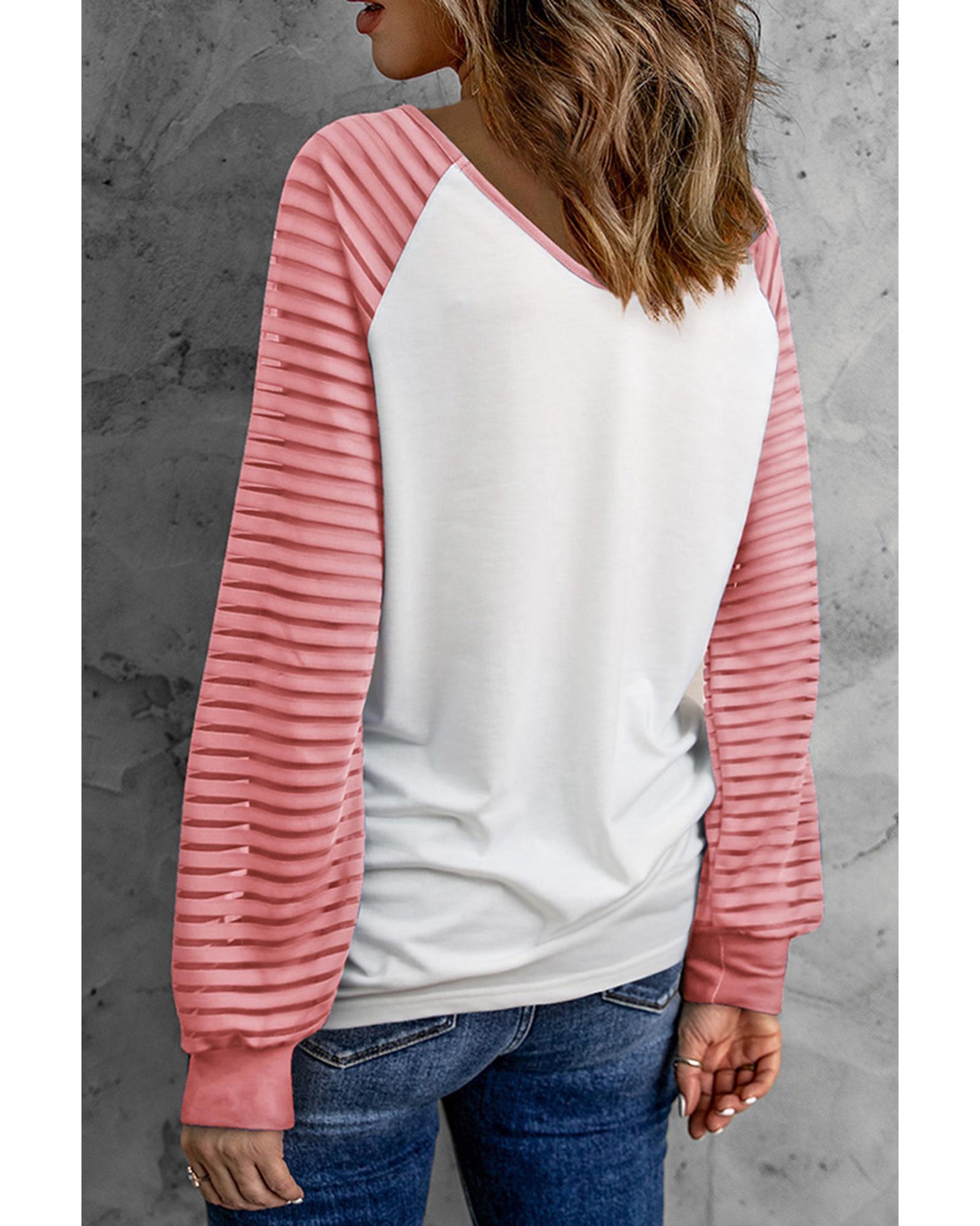 V539-AZEXDC25113737-10-2XL-202508262045-00 Azura Exchange Colorblock Car & Heart Graphic Long Sleeve Top - 2XL - Image 1