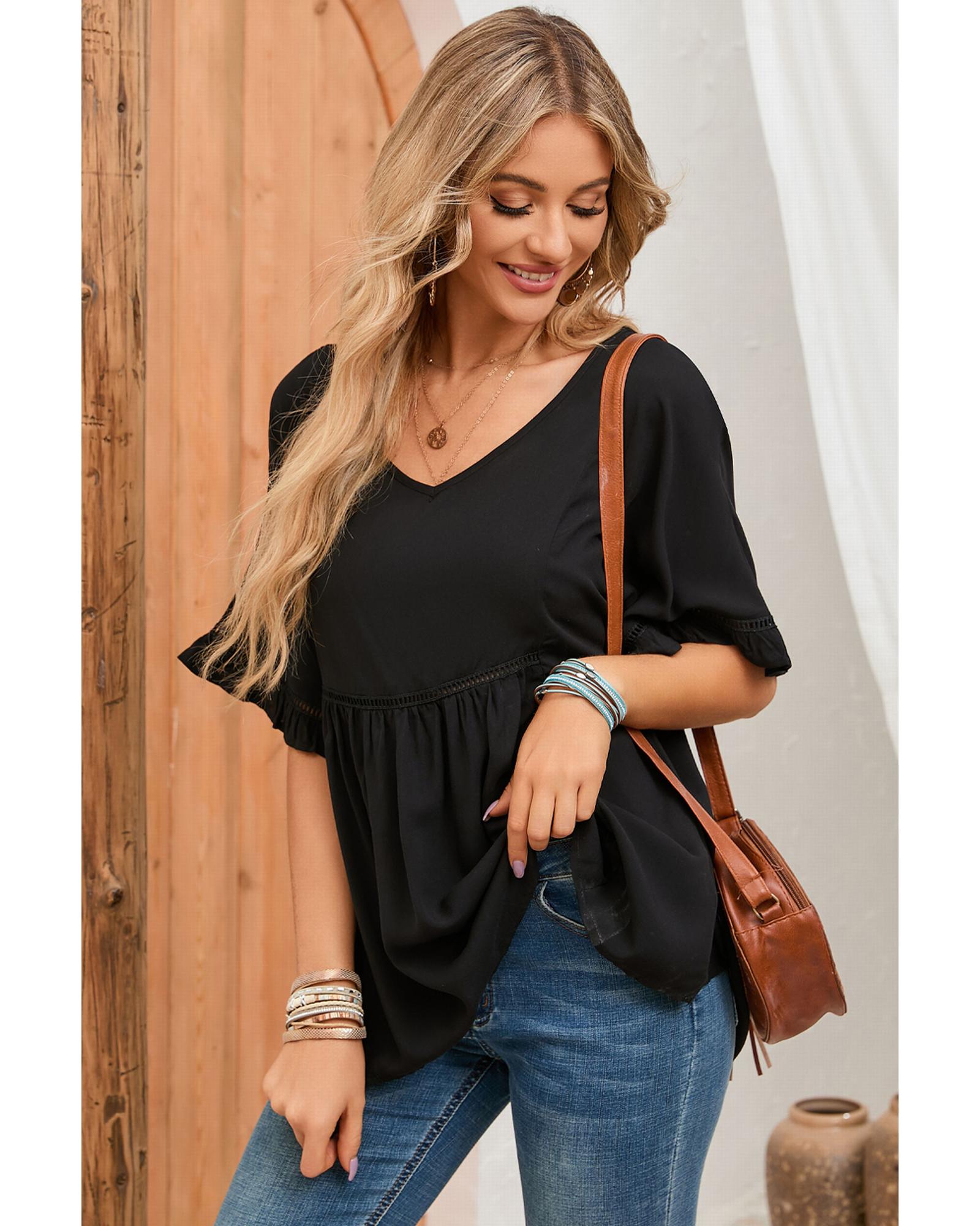 V539-AZEXDC25119248-2-L-202508272110-00 Azura Exchange Black Ruffled Lace Detail Loose V Neck Top - L - Image 1