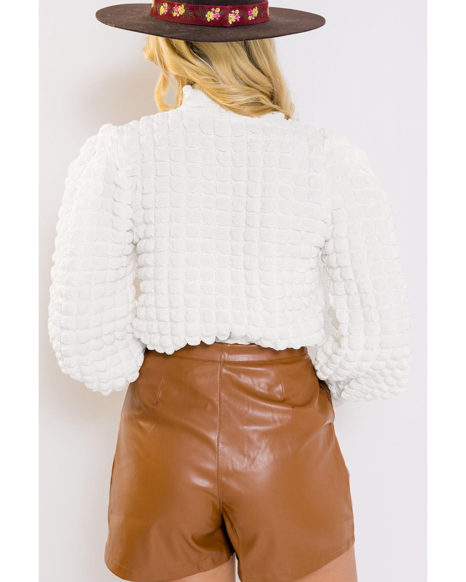 V539-AZEXDC25124432-P101-XL-202508271610-00 White Textured Smocked Mock Neck Puff Sleeve Blouse - XL - Image 1