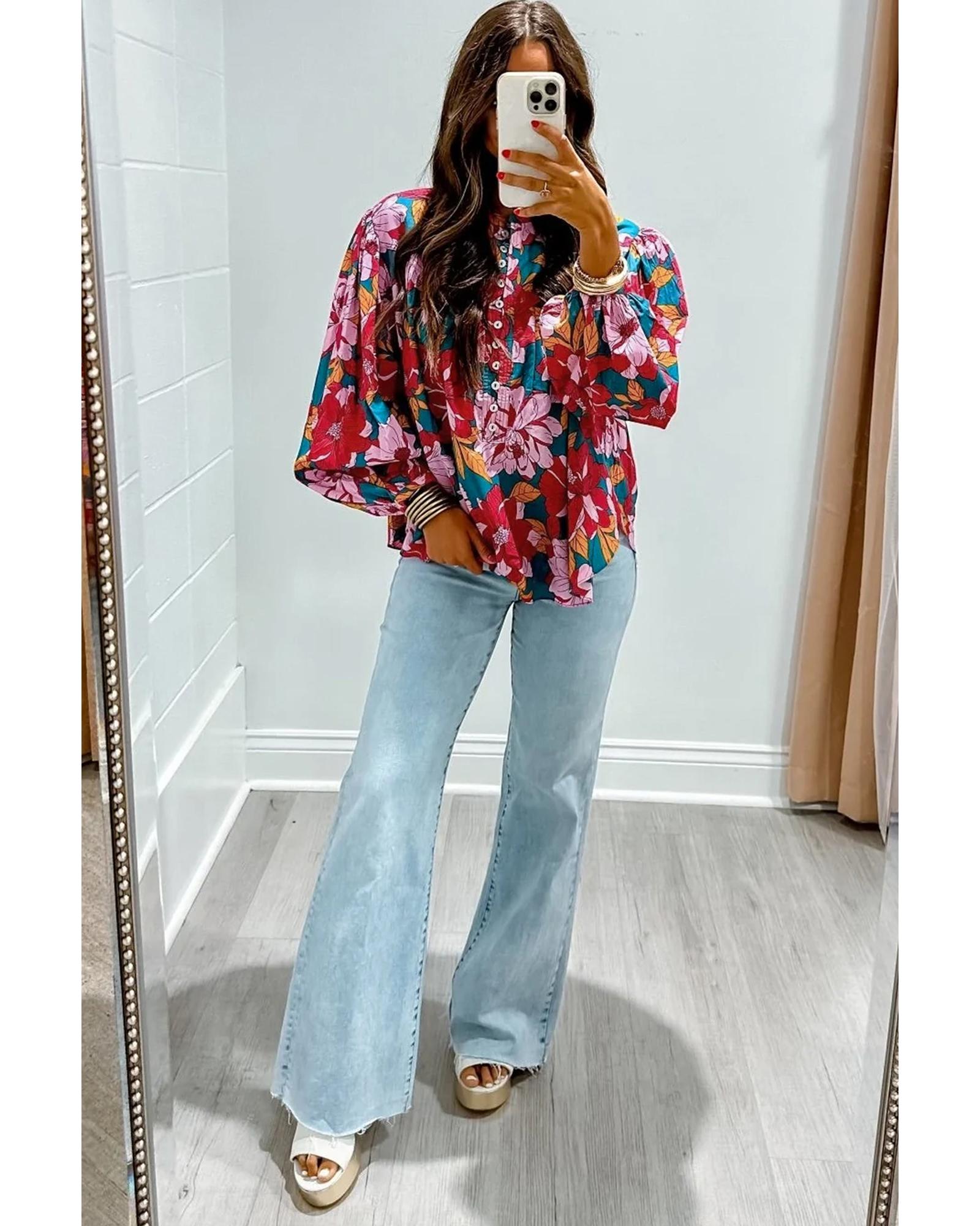 V539-AZEXDC25129275-P322-XL-202508271240-00 Red Floral Printed Balloon Sleeve Half Buttons Blouse - XL - Image 1