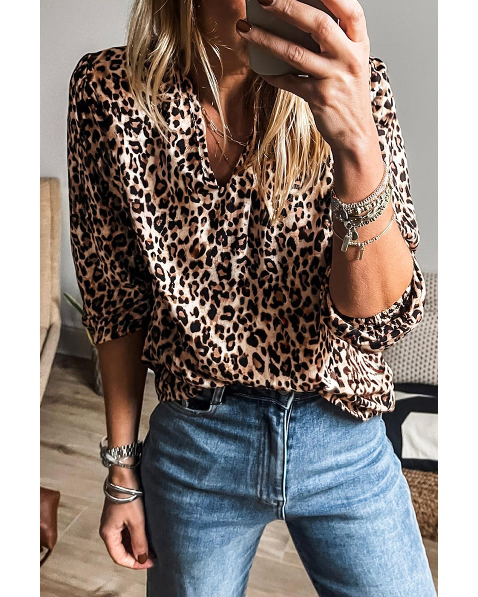 V539-AZEXDC25130616-P1820-S-202506120916-00 Apricot Leopard V Neck Half Sleeve Blouse - S - Image 1