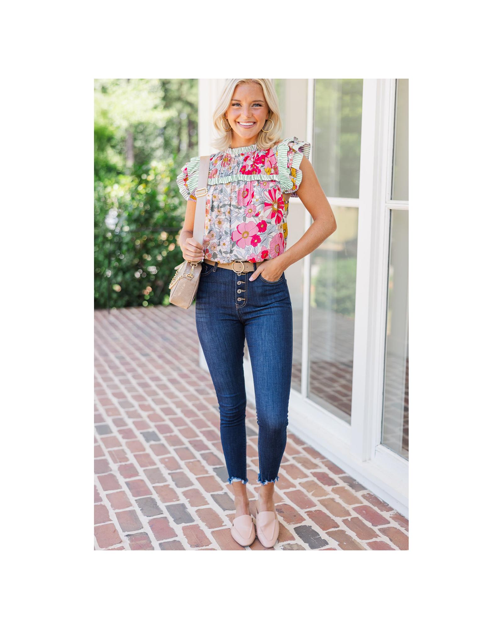 V539-AZEXDC25130698-P1020-L-202508271030-00 Pink Floral Print Contrast Ruffle Trim Short Sleeve Blouse - L - Image 1