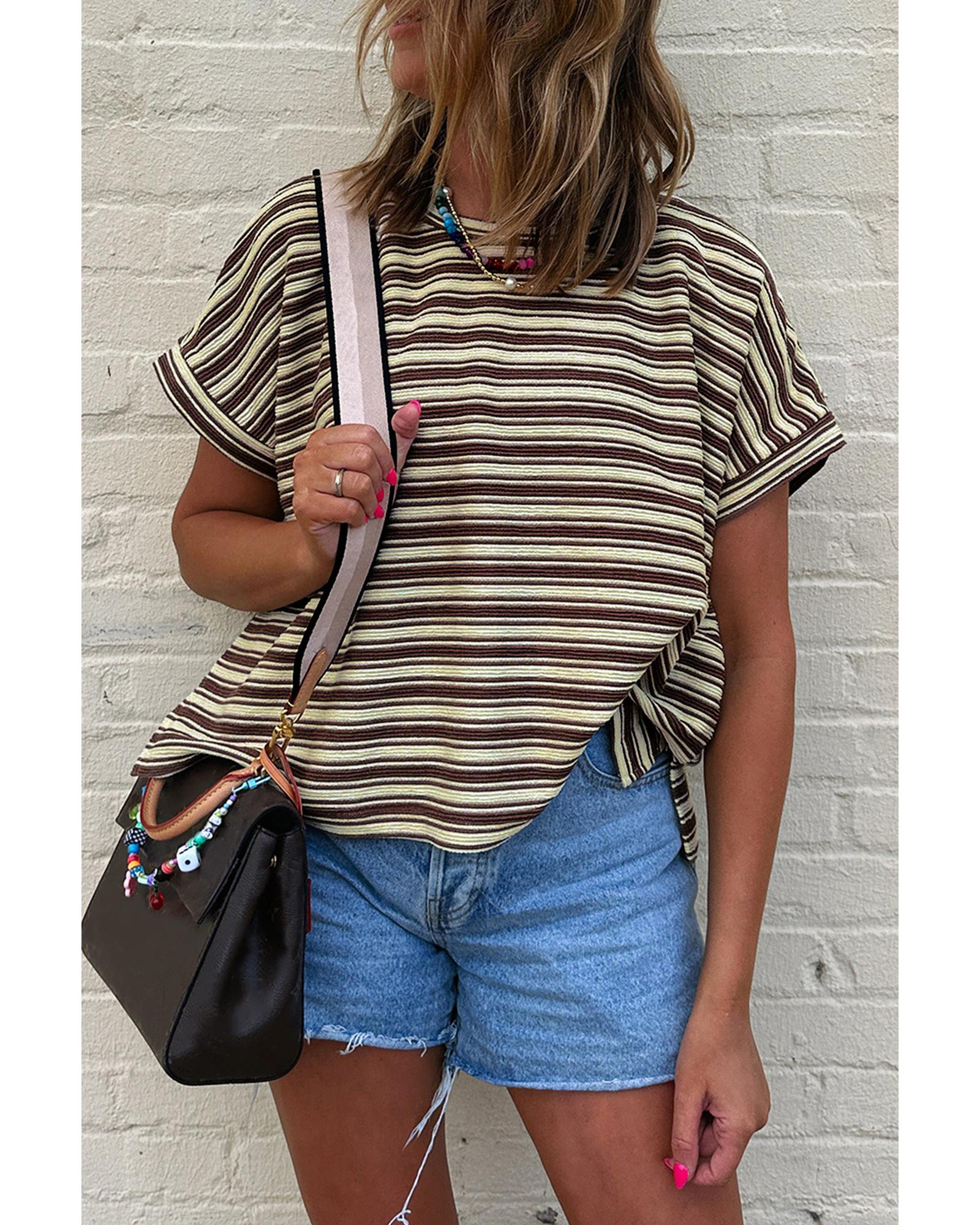 V539-AZEXDC25226766-P1719-S-202506121927-00 Brown Stripe Textured Side Slits Crew Neck T Shirt - S - Image 1