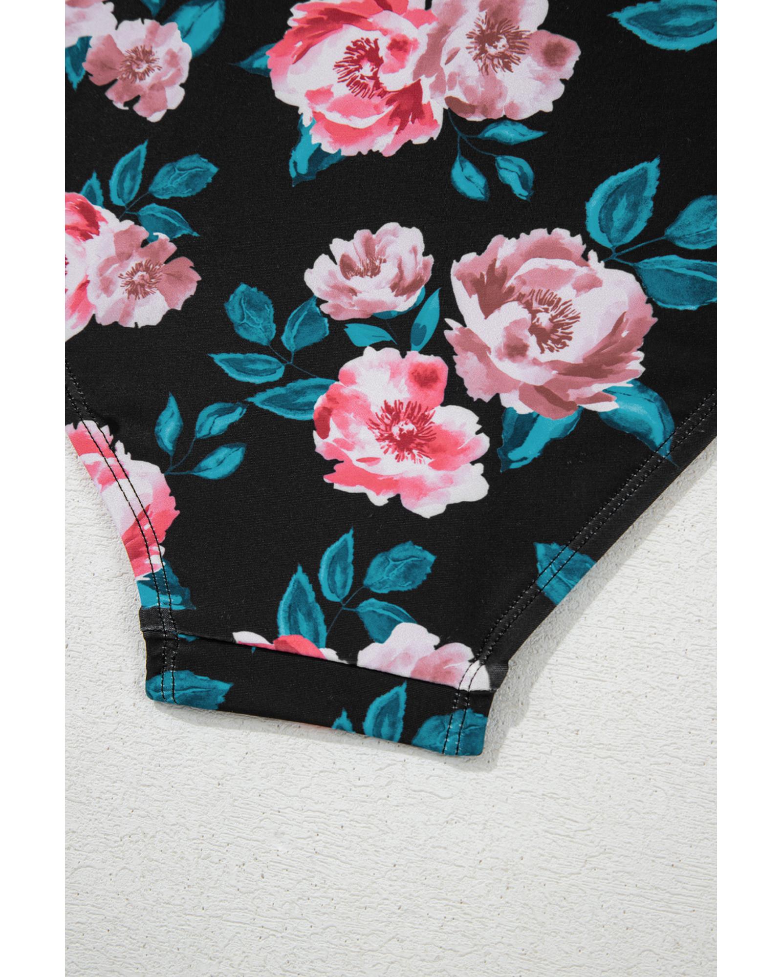 V539-AZEXDC434669-P409-M-202506141035-00 Sea Green Solid Ruffled Square Neck Swim Top and Floral Shorts Bikini Set - M - Image 1