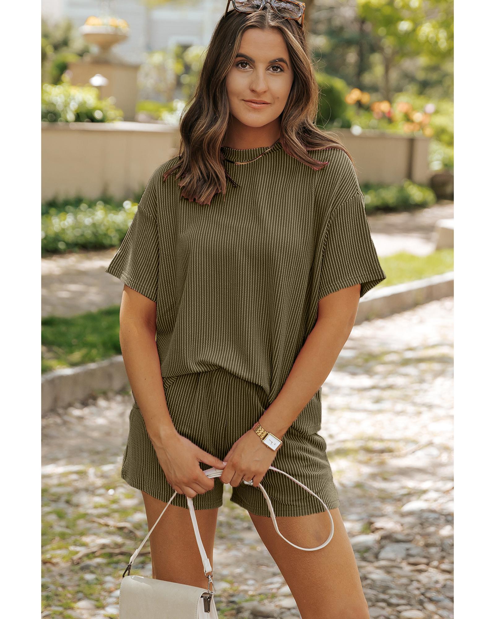 V539-AZEXDC625586-P609-M-202506142102-00 Jungle Green Ribbed Textured Knit Loose Fit Tee and Shorts Set - M - Image 1