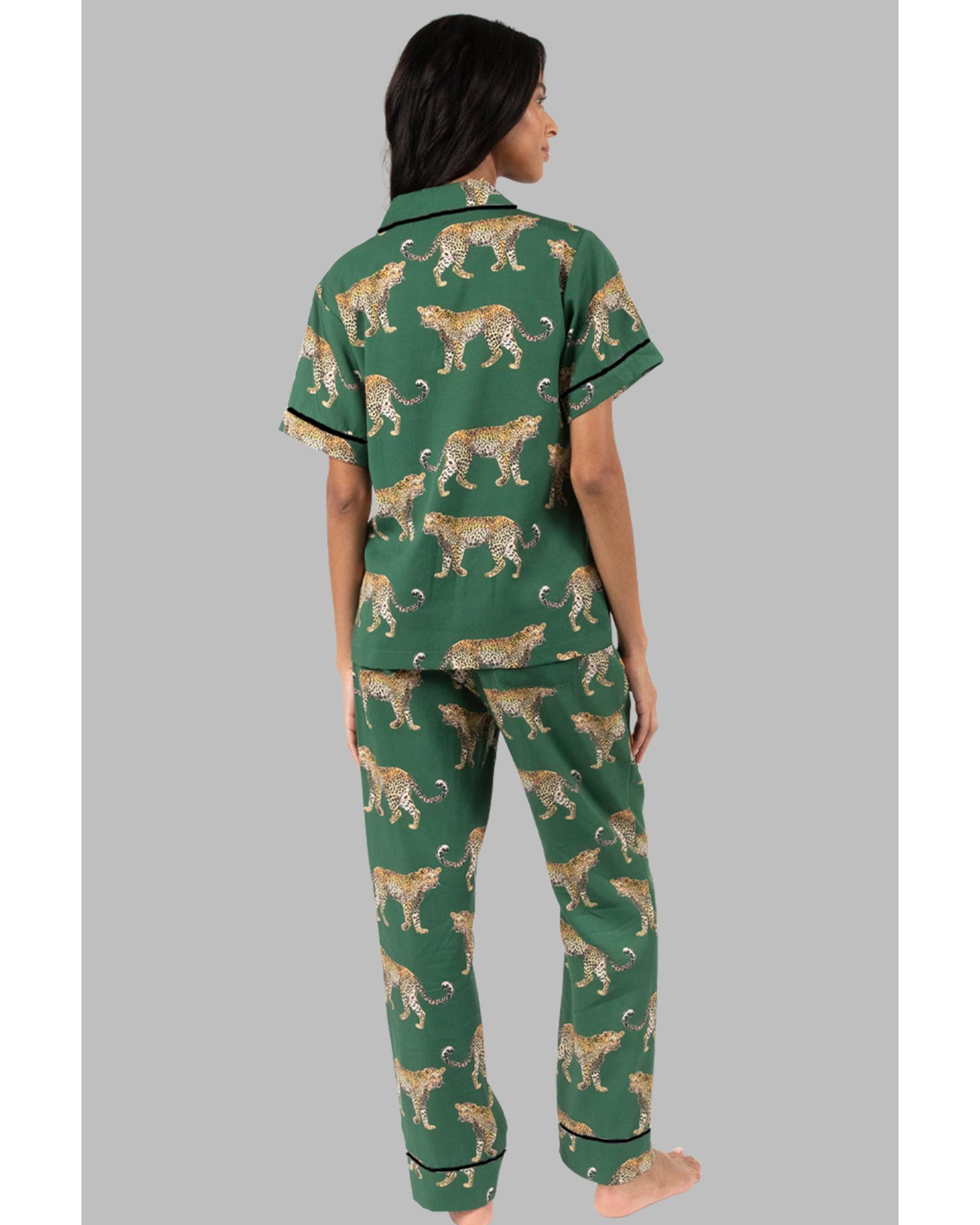 V539-AZEXDC625793-P920-M-202508281435-00 Green Cheetah Print Short Sleeve Shirt and Pants Pajama Set - M - Image 1