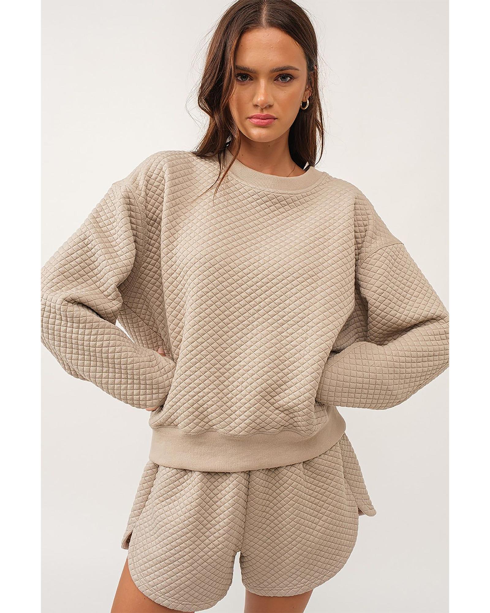 V539-AZEXDC626566-P6016-L-202508310011-00 Parchment Solid Color Quilted Long Sleeve Top and Shorts Set - L - Image 1