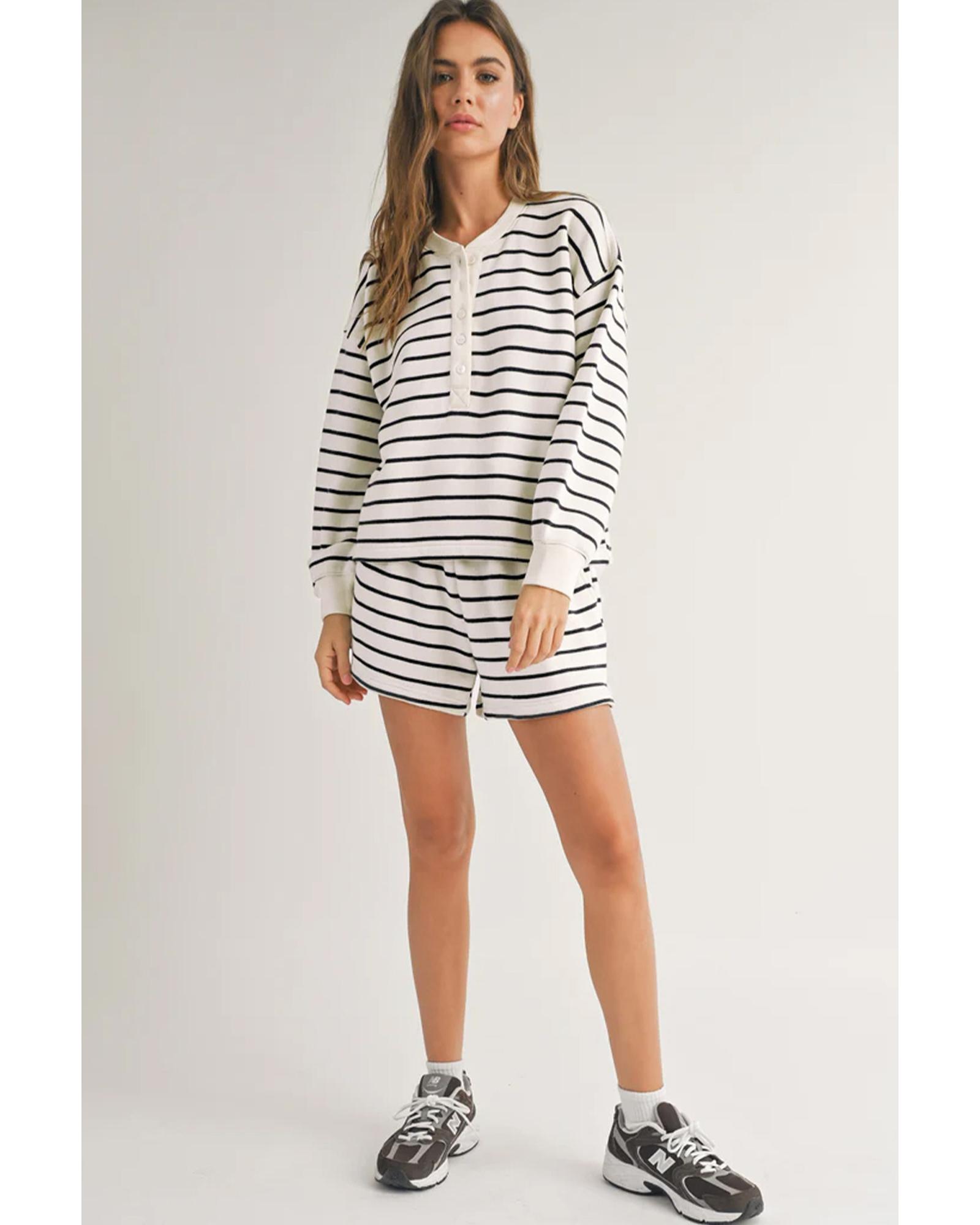 V539-AZEXDC626628-P102-M-202506150007-00 Black white Stripes Printed Half Button Long Sleeve Top and Shorts Set - M - Image 1