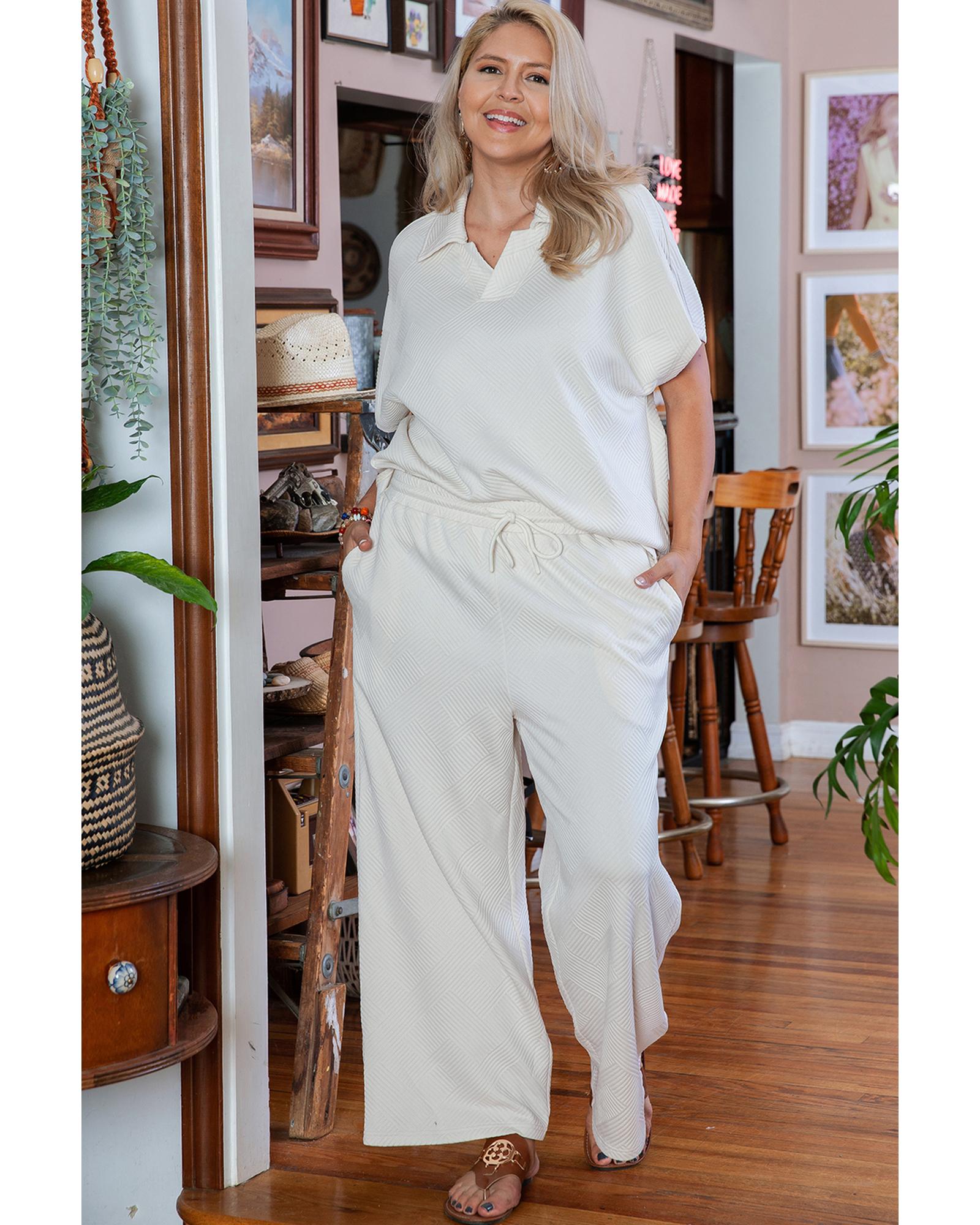 V539-AZEXPL62034-P15-2X-202508301425-00 Beige Plus Size Textured Collared Top and Pants Set - 2X - Image 1