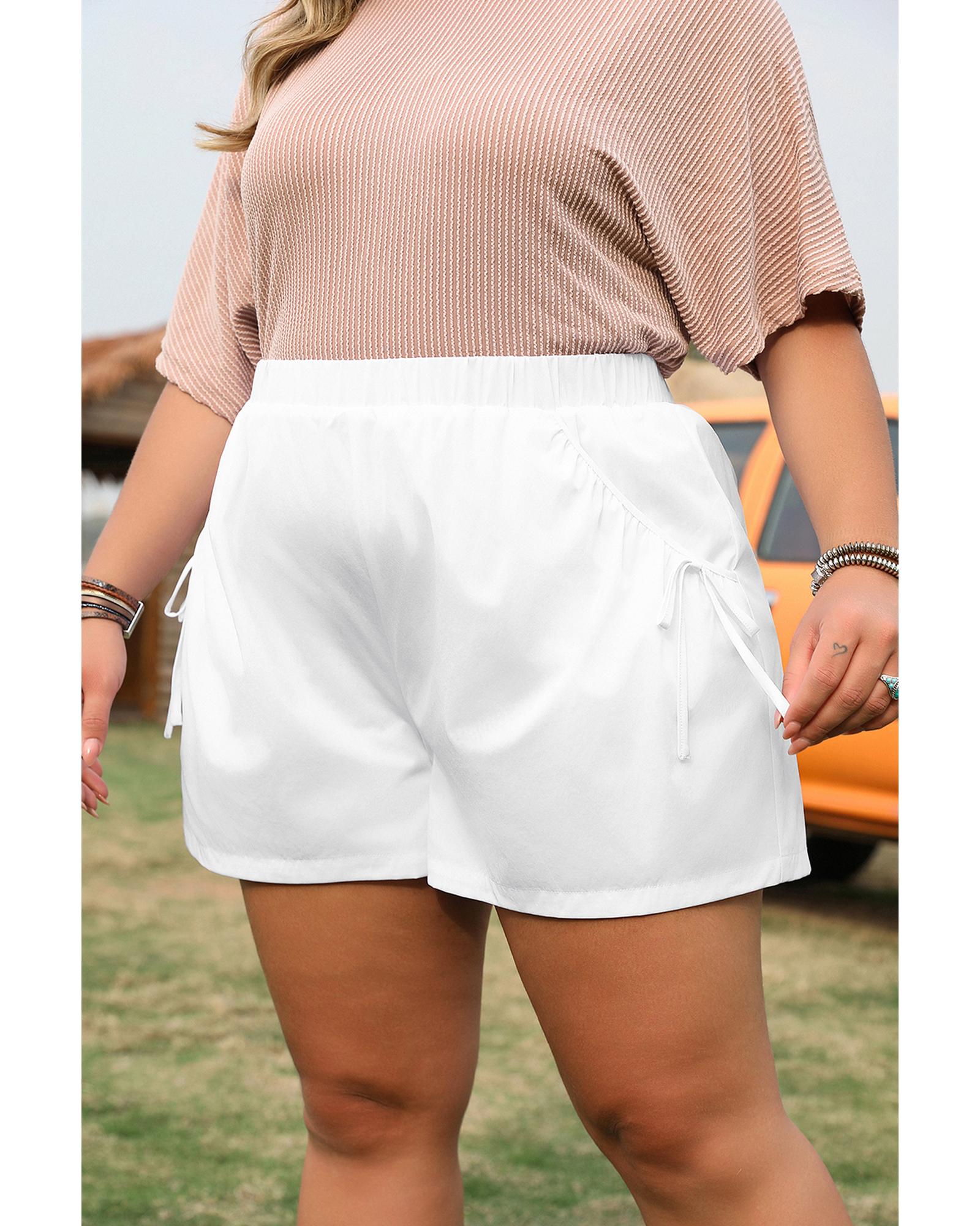 V539-AZEXPL731109-P1-2X-202508251504-00 White Bow Decor Pockets Plus Size Shorts - 2X - Image 1