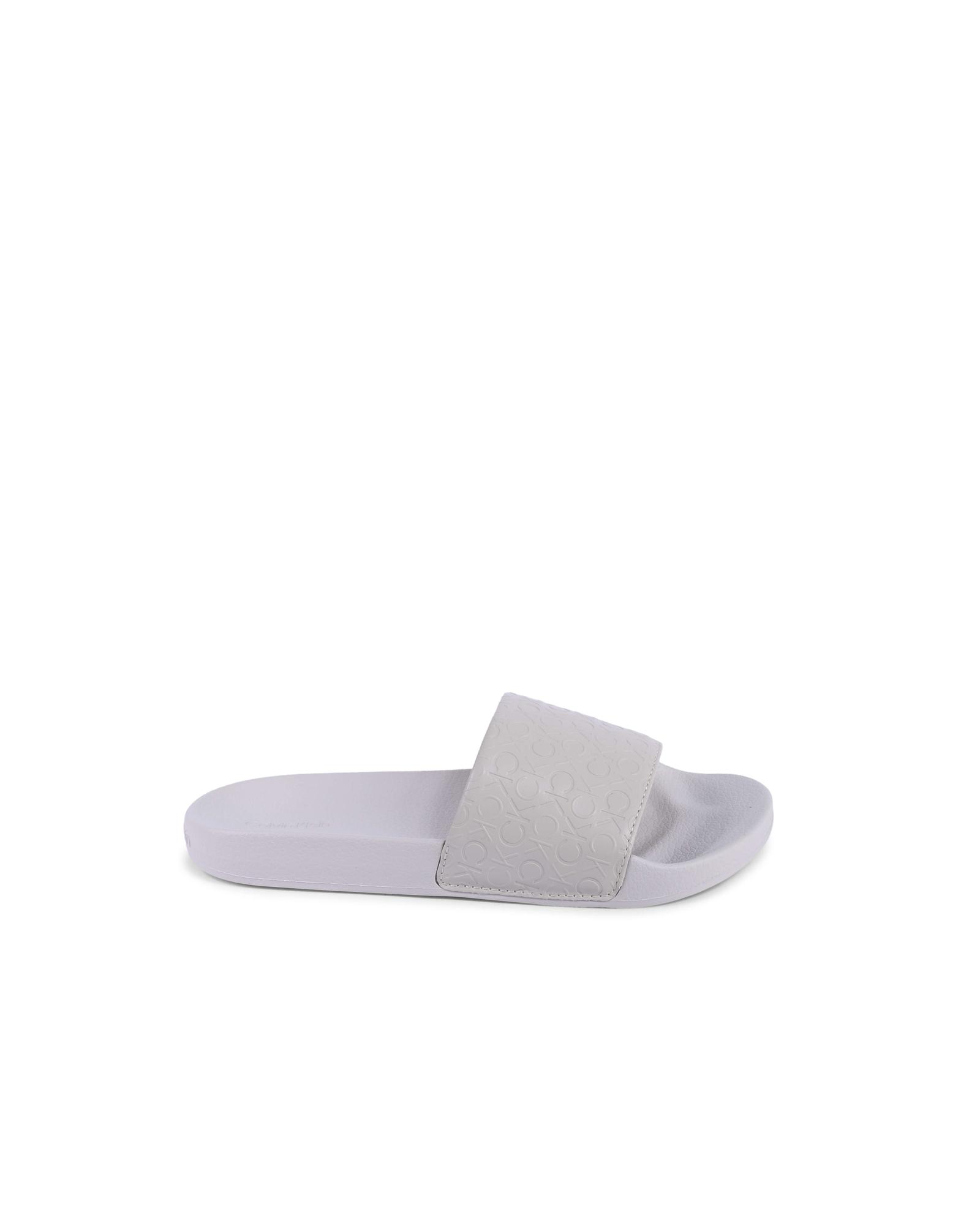 V539-BTB114100-202506160346-00 Embossed Logo Slides - 38 IT - Image 1