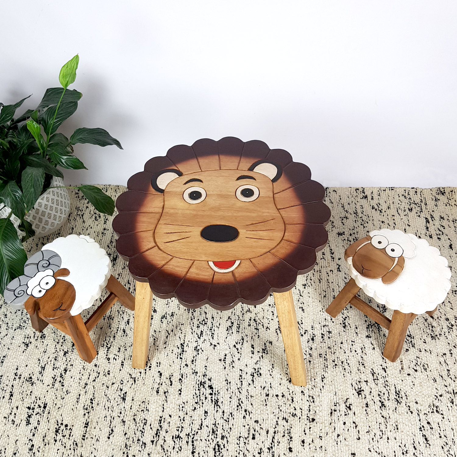 V574-PLANET-TALI-STRA-STSHV2-131542-00 Lion Table + 2 Stools Set - Image 1