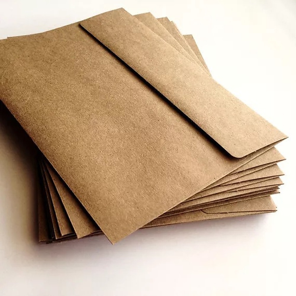 V63-952181-202504141848-00 100 x Brown Kraft Envelopes for Wedding Cards - Image 1