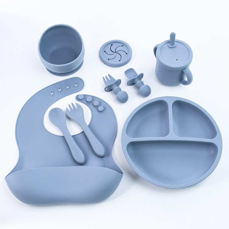 V888-ELOSUNG11936-210757-00 Blue 8-Piece Silicone Children's Tableware Set - BPA-Free Baby Feeding Utensils with Fork, Spoon, Cup, Bowl, and Bibs - Image 1