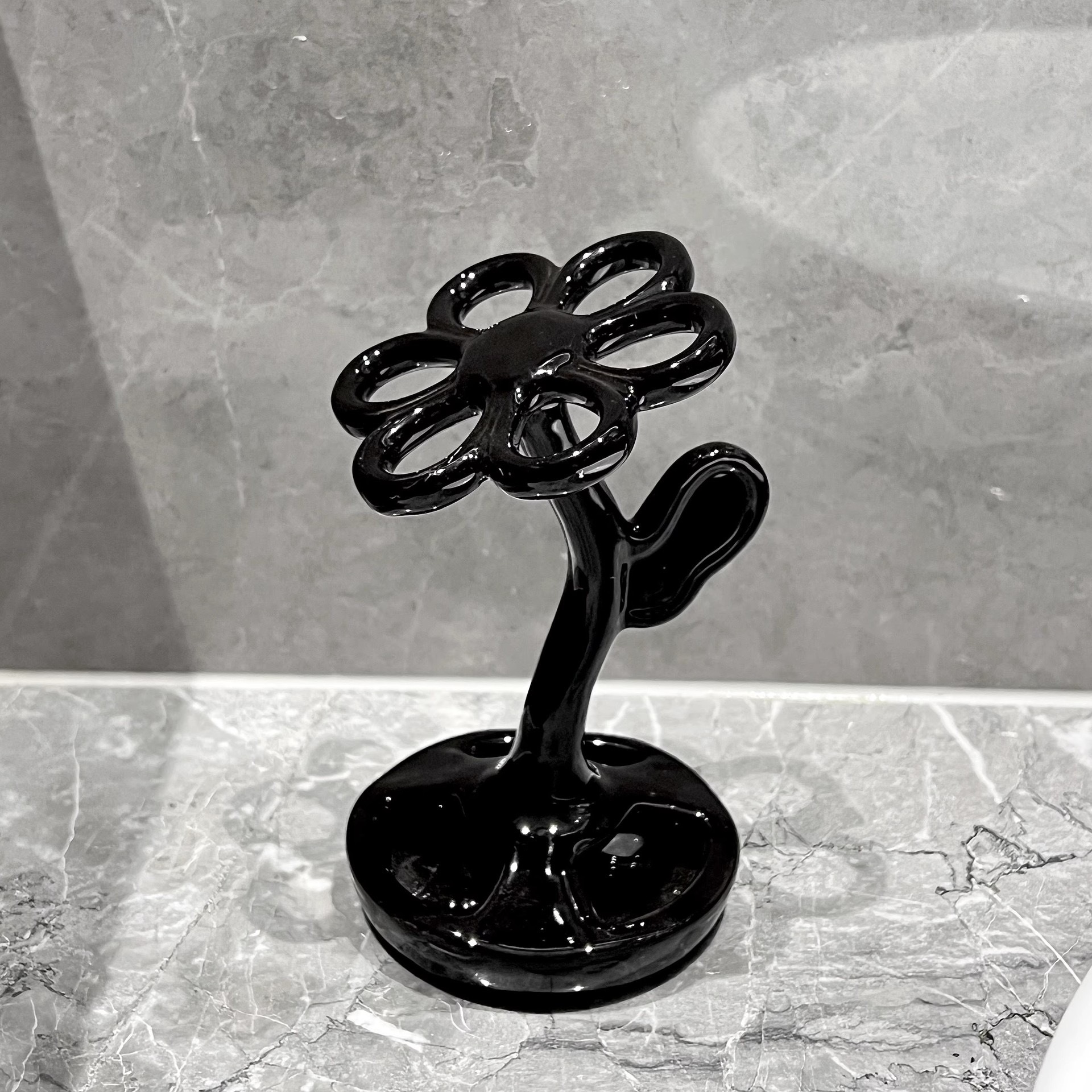 V888-ELOSUNG13246-210658-00 Black Creative Ceramic Toothbrush Holder - Makeup Brush & Eyebrow Pencil Organizer for Bathroom, Stylish and Practical Toothbrush Stand - Image 1