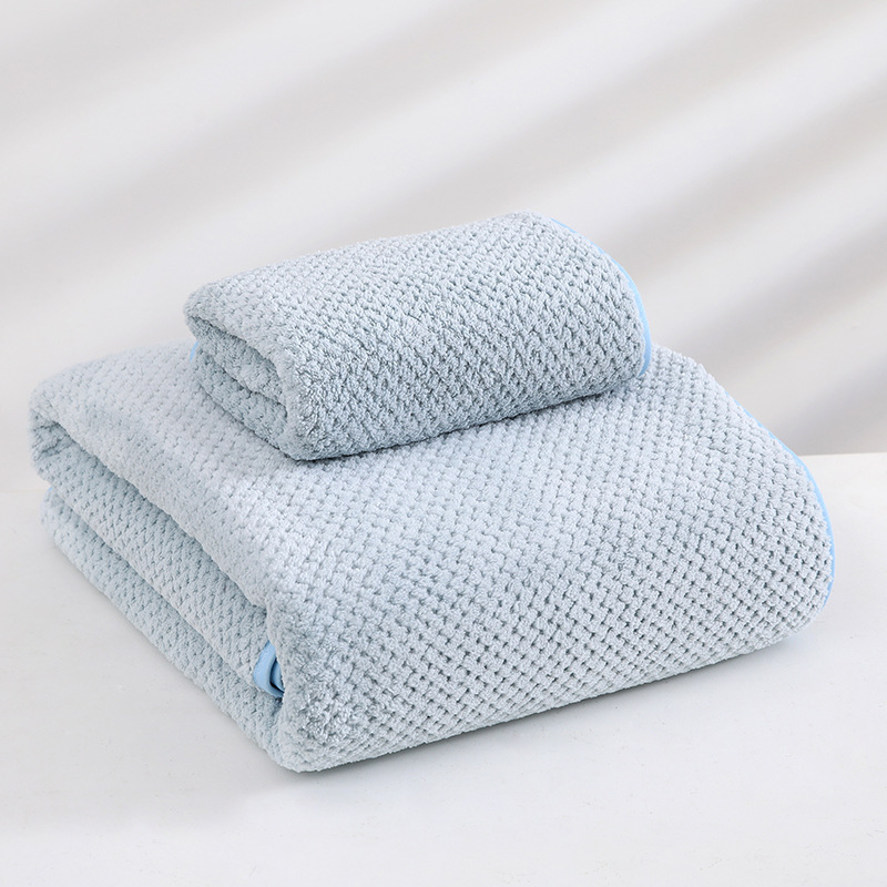 V888-ELOSUNG16411-216004-00 Blue Luxury White Bath Towel and Hand Towel Set - Ultra Soft and Absorbent - Image 1