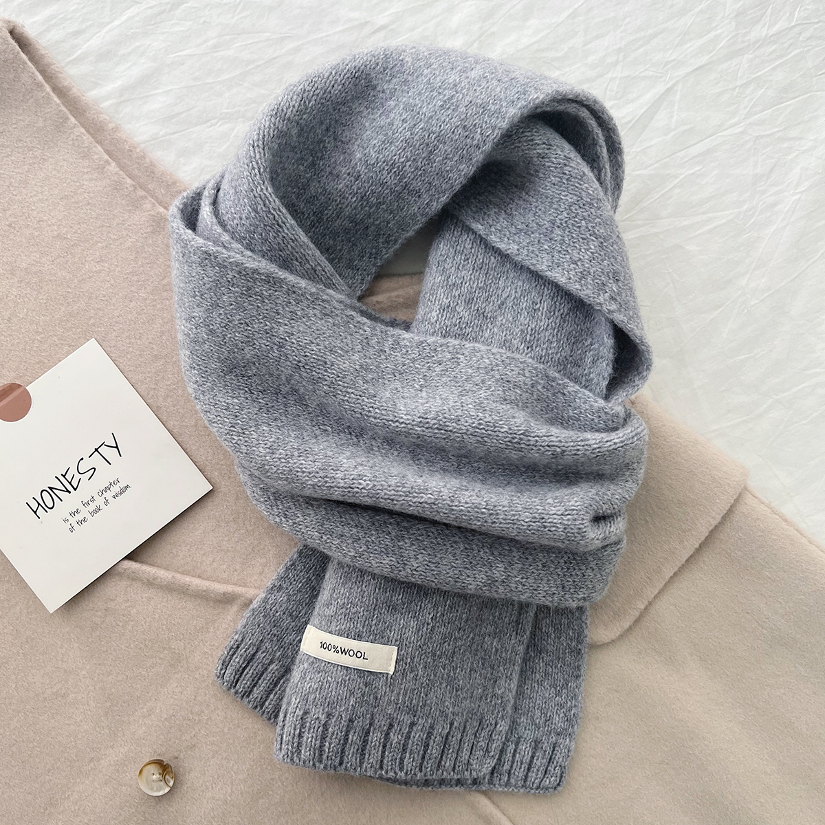 V888-ELOSUNG19613-202503111239-00 Grey Luxurious 100% Wool Scarf for Women and Men - Soft, Warm, and Stylish - Image 1
