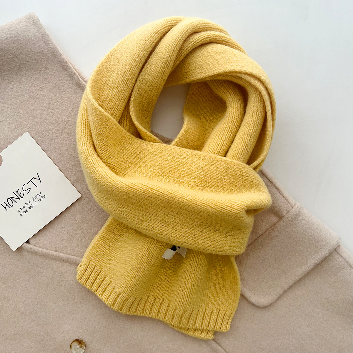 V888-ELOSUNG19622-202503111259-00 Yellow Luxurious 100% Wool Scarf for Women and Men - Soft, Warm, and Stylish - Image 1