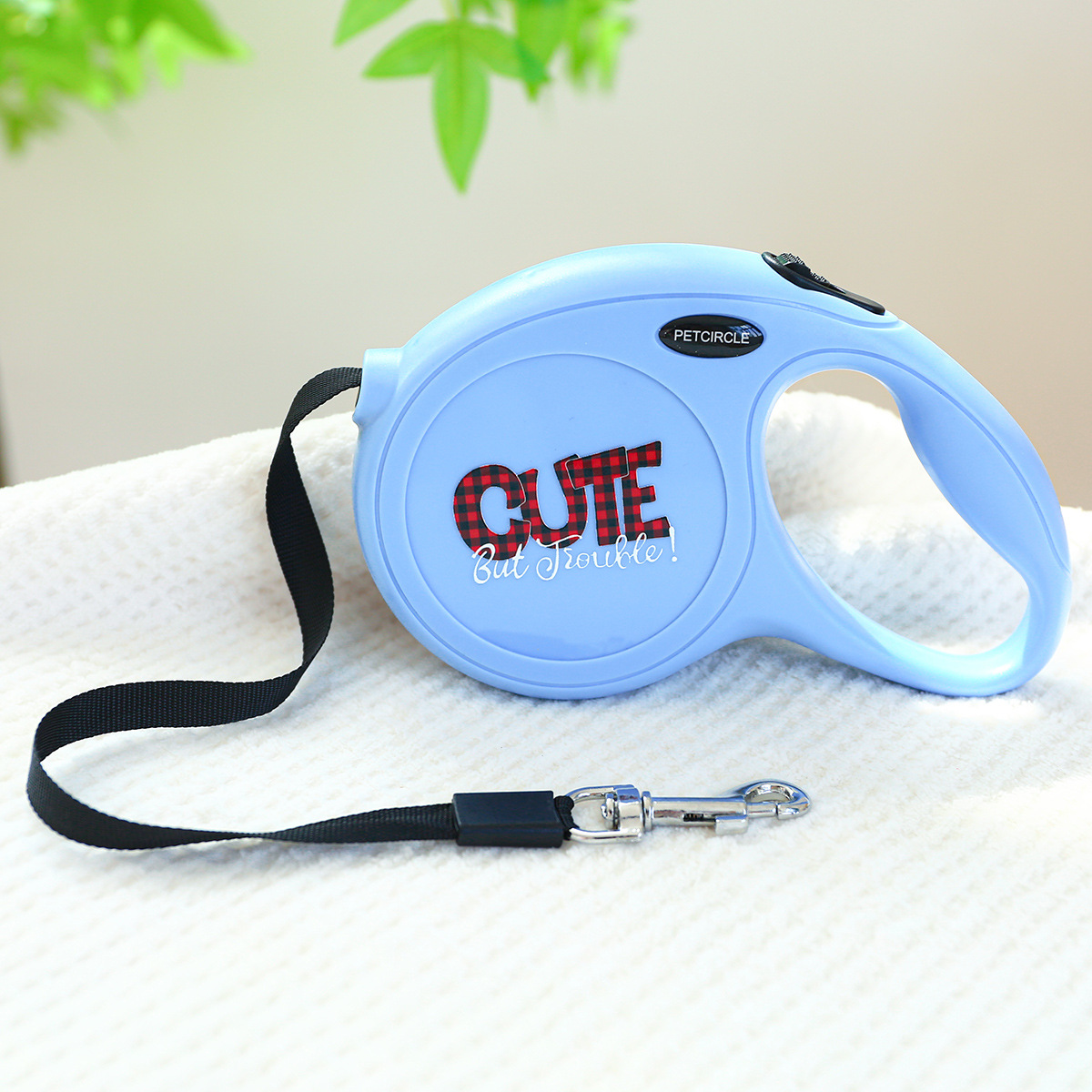 V888-ELOSUNG19745-202503131531-00 Blue Cut 5m Cartoon Retractable Dog Leash for Golden Retriever & Poodle Puppies - Durable, Tangle-Free Pet Walking Essential - Image 1