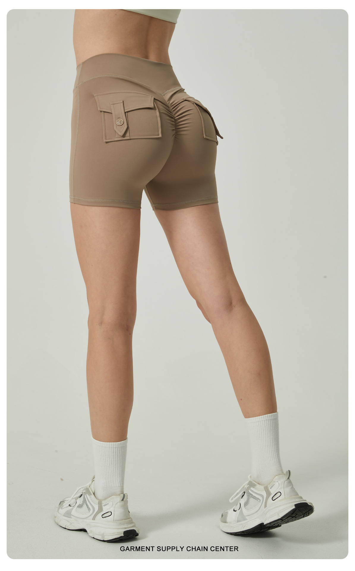V888-ELOSUNG20231-225021-00 Khaki High-Waisted Yoga Shorts with Pockets for Women - Butt-Lifting, Breathable, and Comfortable Activewear M - Image 1