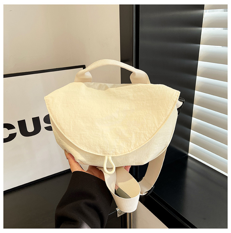 V888-ELOSUNG20444-202502241352-00 Off white Trendy Crescent Crossbody Bag - Unique Design Shoulder Bag 29x6x17cm - Image 1