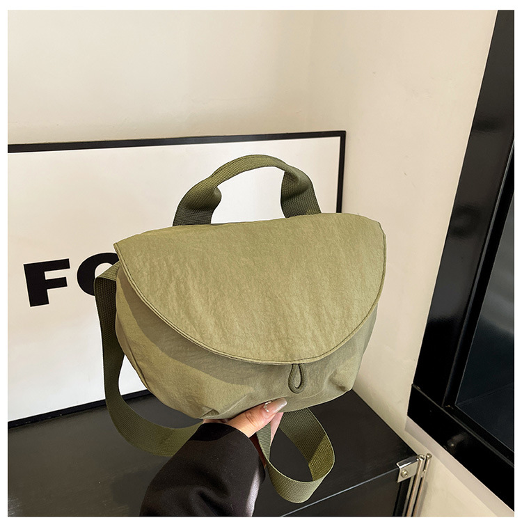 V888-ELOSUNG20446-202502241405-00 Green Trendy Crescent Crossbody Bag - Unique Design Shoulder Bag 29x6x17cm - Image 1