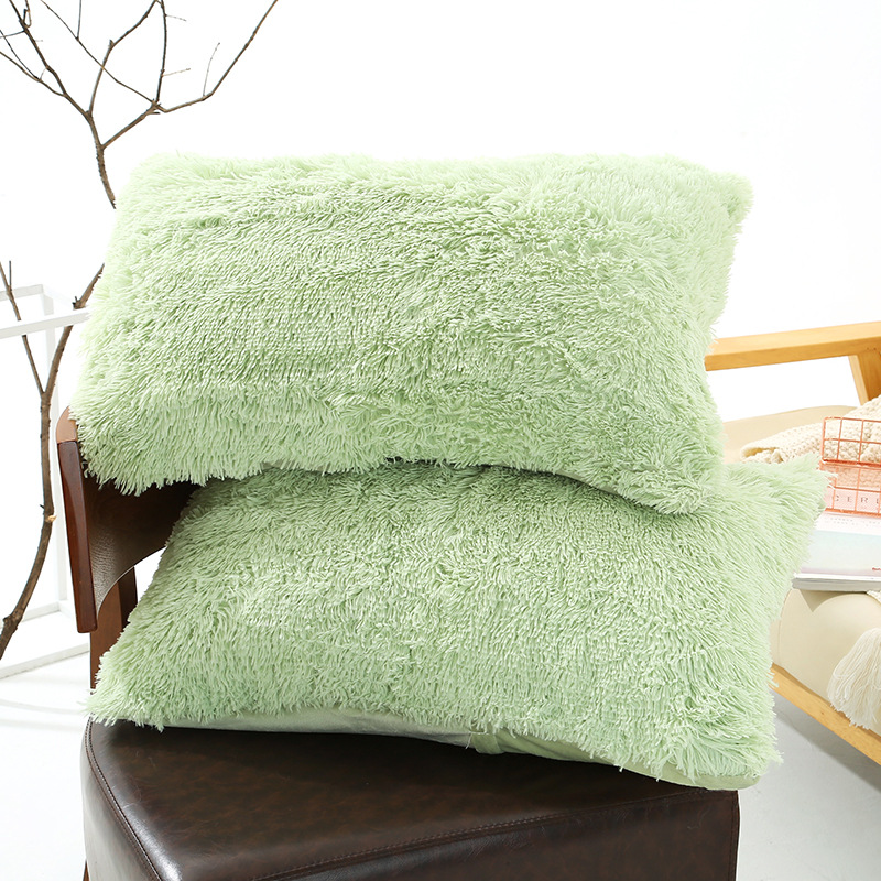 V888-ELOSUNG21469-202502281040-00 Green Faux Fur Pillowcase Set - Crystal Velvet Plush Throw Pillow Covers, Bedding Accent (50x70cm, Pair) - Image 1