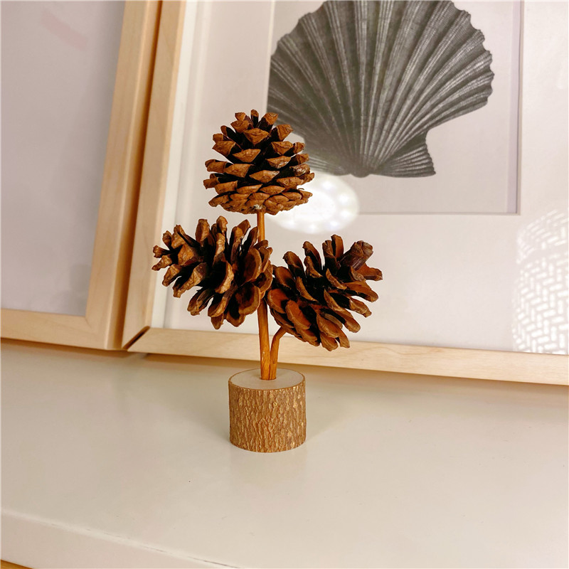 V888-ELOSUNG21549-202503041405-00 Brown Rustic Forest-Style Pinecone Desktop Decoration - Elegant 10-12cm Synthetic Resin Craft - Image 1