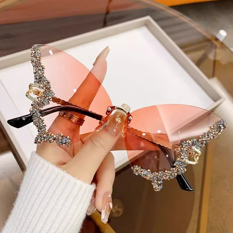 V888-ELOSUNG22688-202504011321-00 Pink full diamonds 2 - PCS Fashion Street Style Sunglasses: Diamonte Butterfly Edition - Image 1
